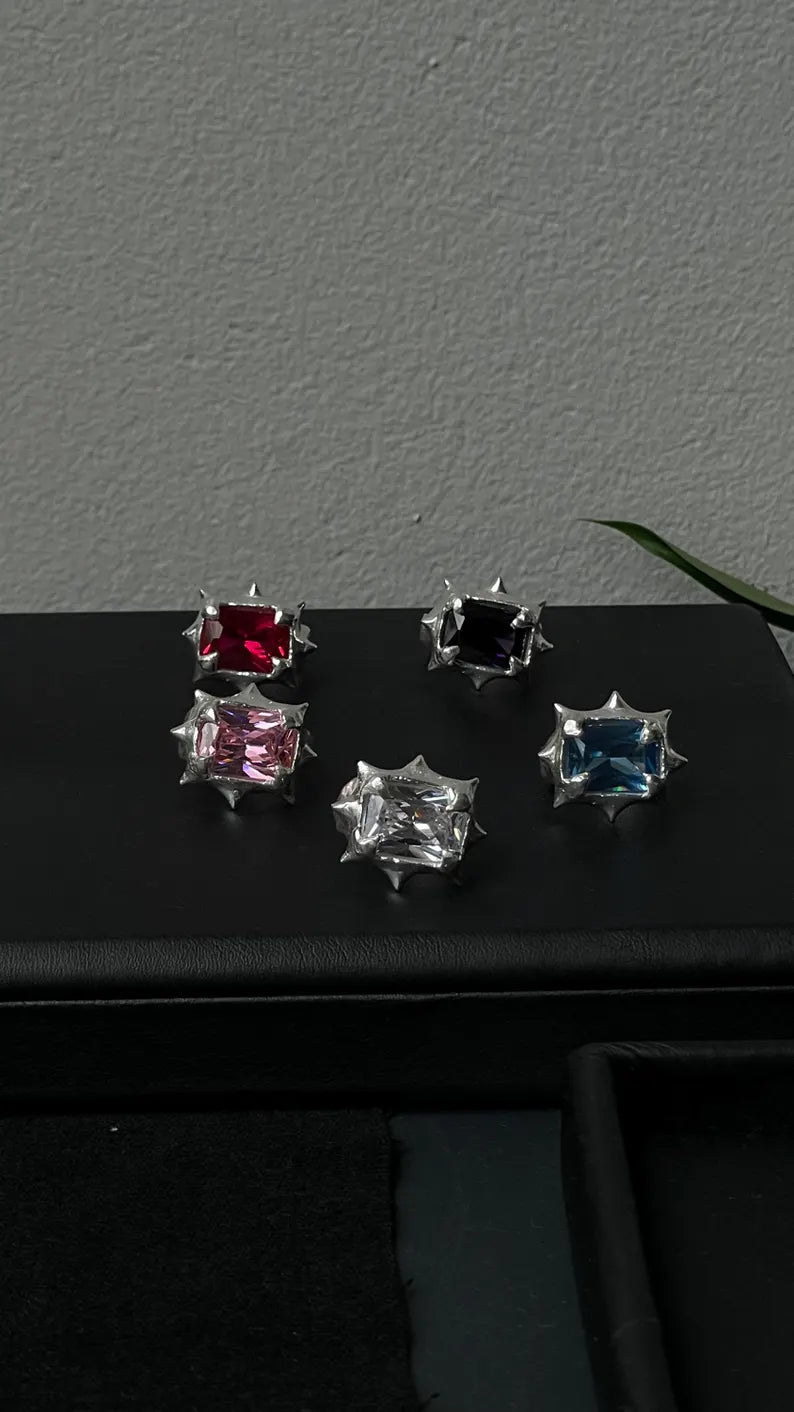 “Dazzlings” Silver 925 ring with zircon stone