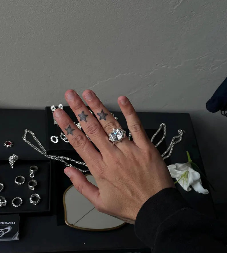 “Dazzlings” Silver 925 ring with zircon stone