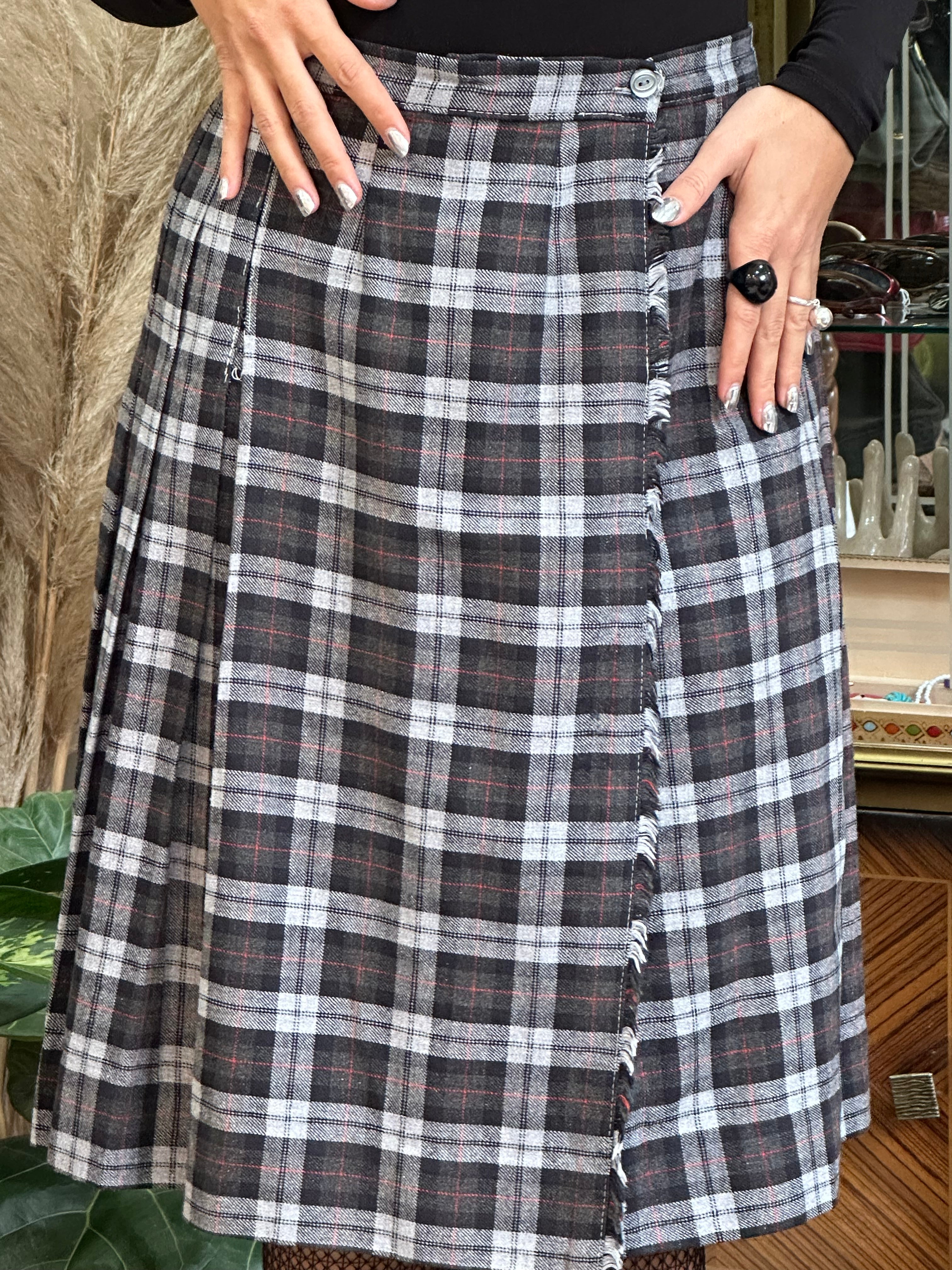 Vintage plaid pleated skirt