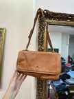 The bridge leather shoulder bag