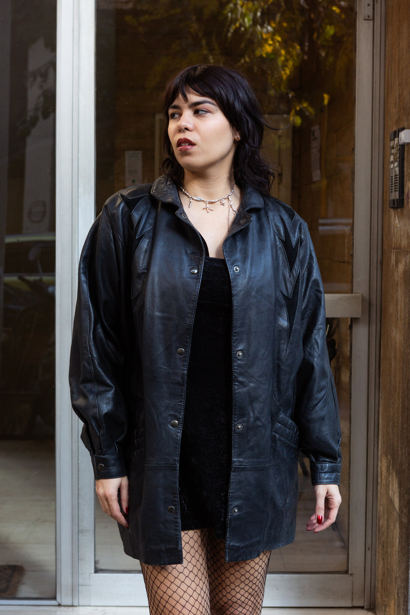 Super hot black leather jacket with leather details (M/L)