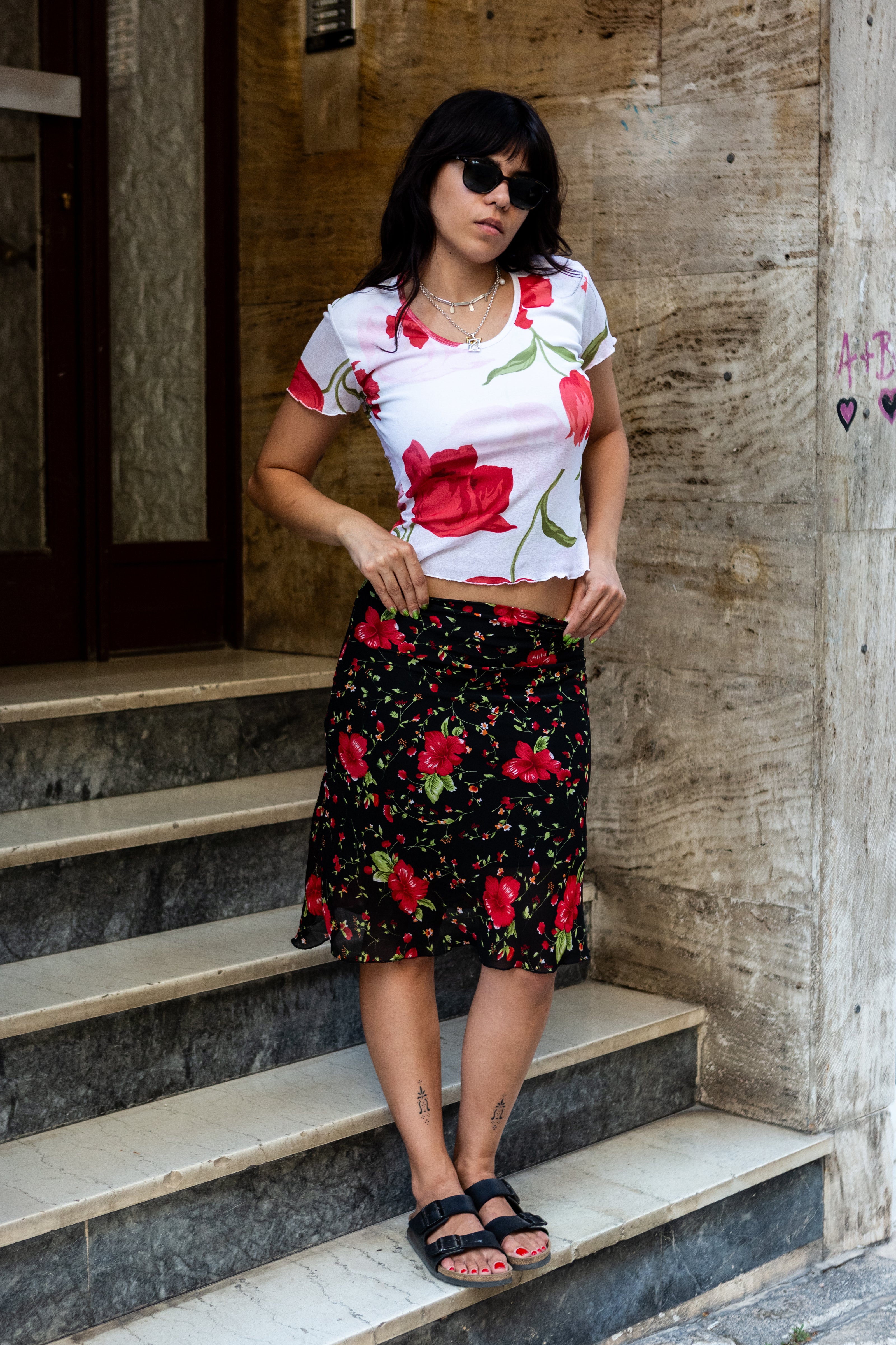 Super cute floral midi skirt