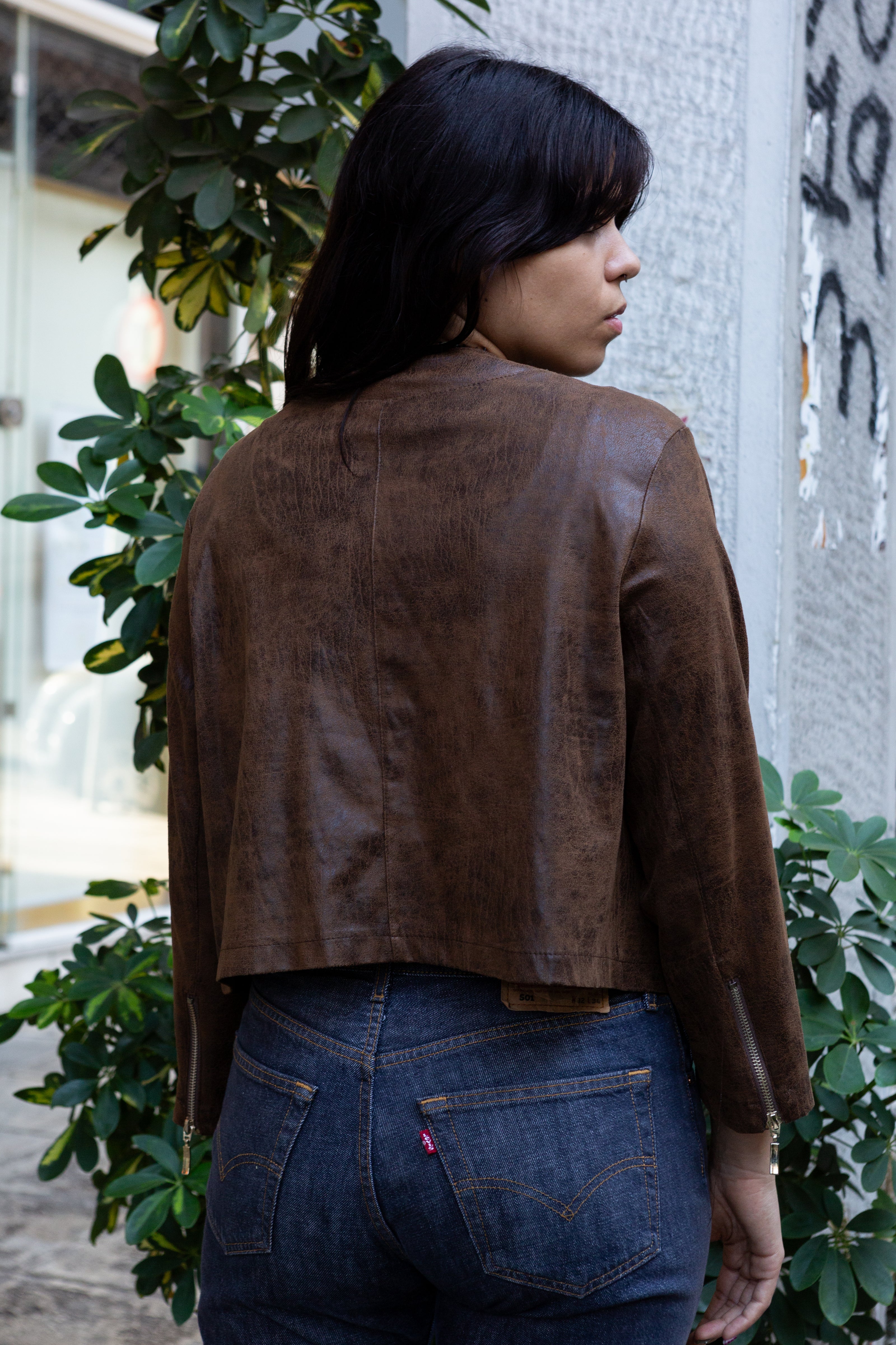 Super Chic Italian dark brown jacket with zippers on the sleeves