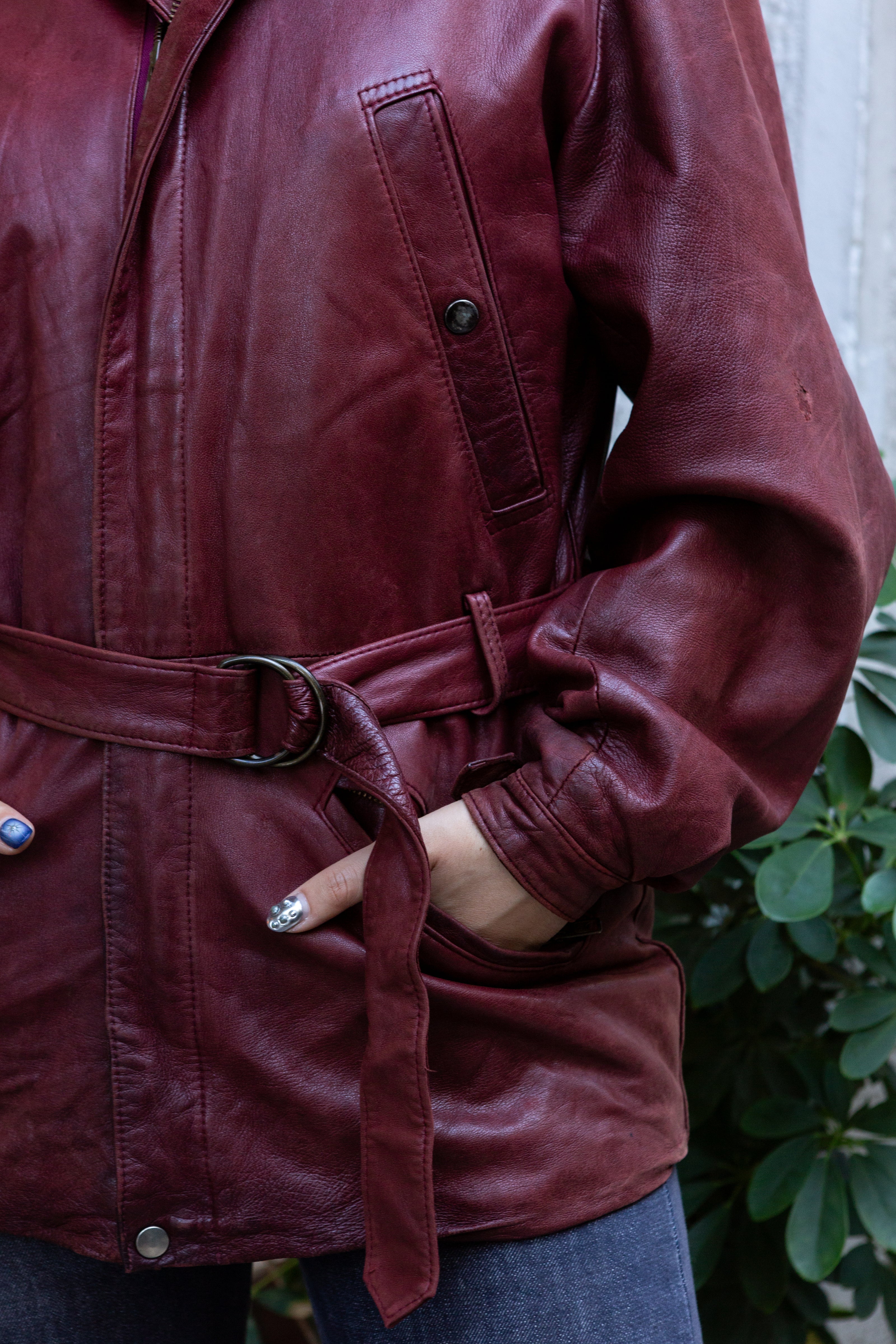 Vintage burgundy leather jacket (L)
