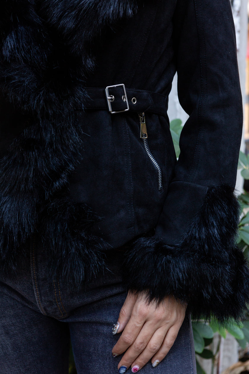 Super hot faux aghan style coat (S)