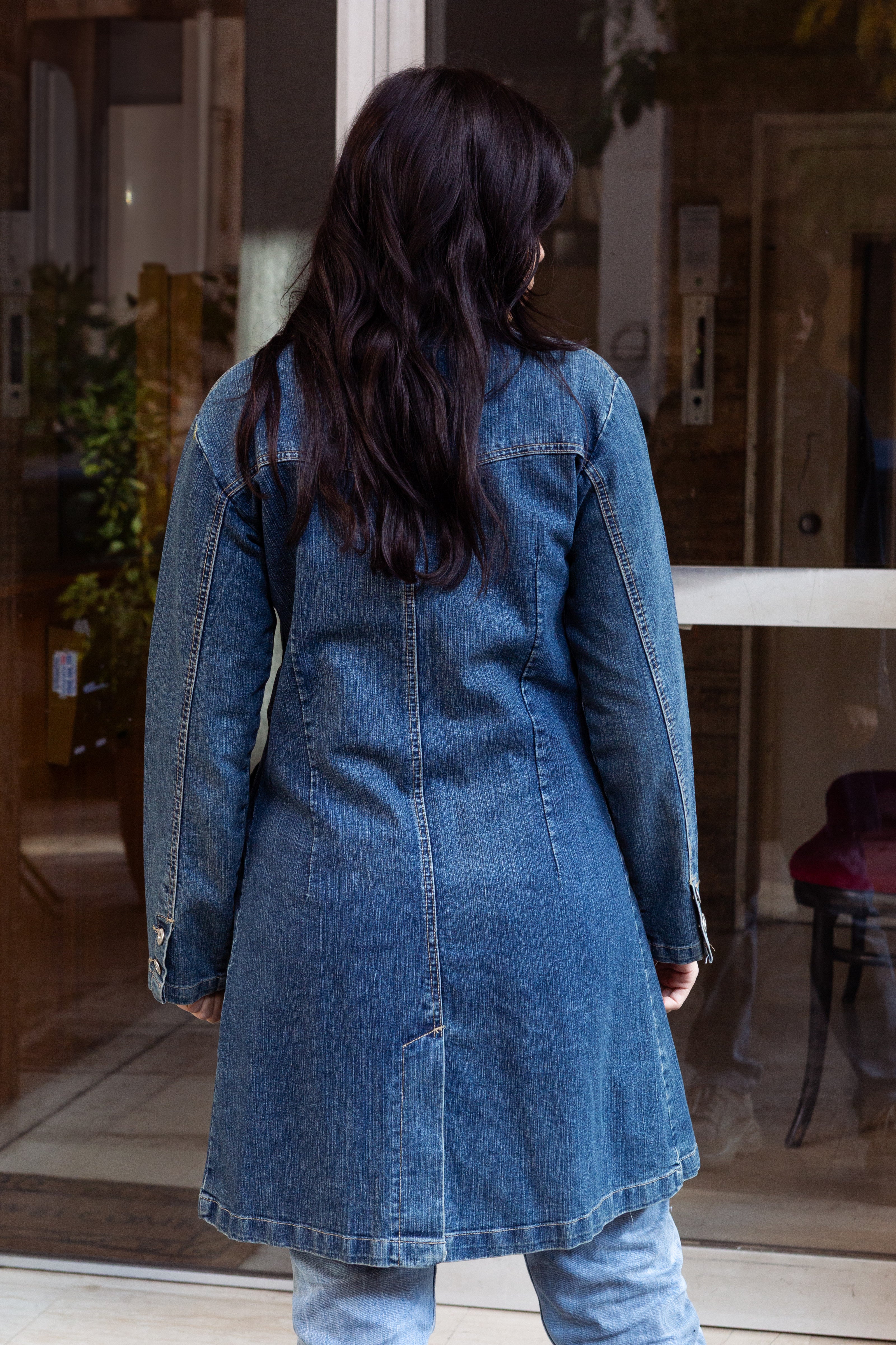 Vintage long light denim jacket (M)