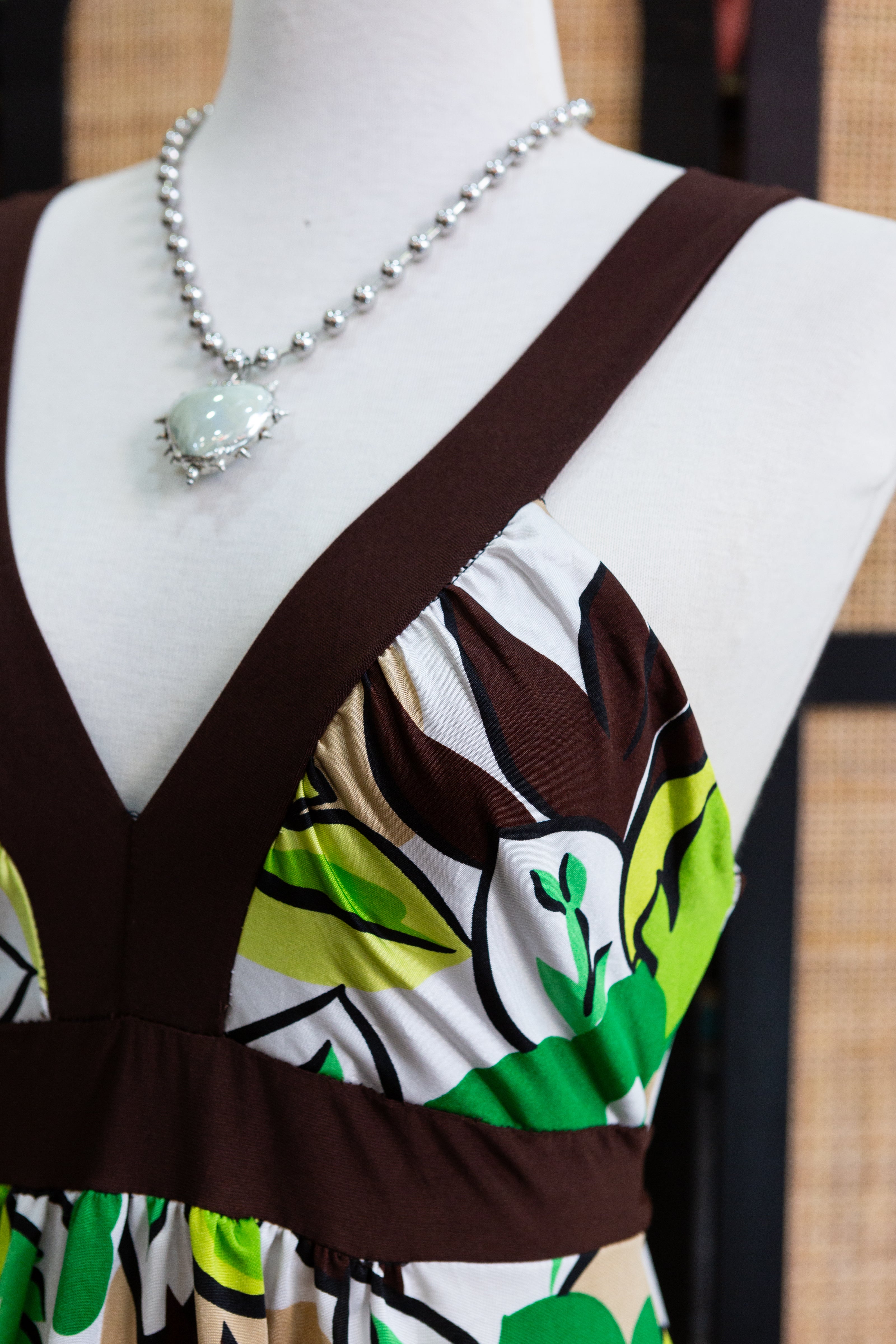 Super cute Y2K dress with retro 70s inspired print