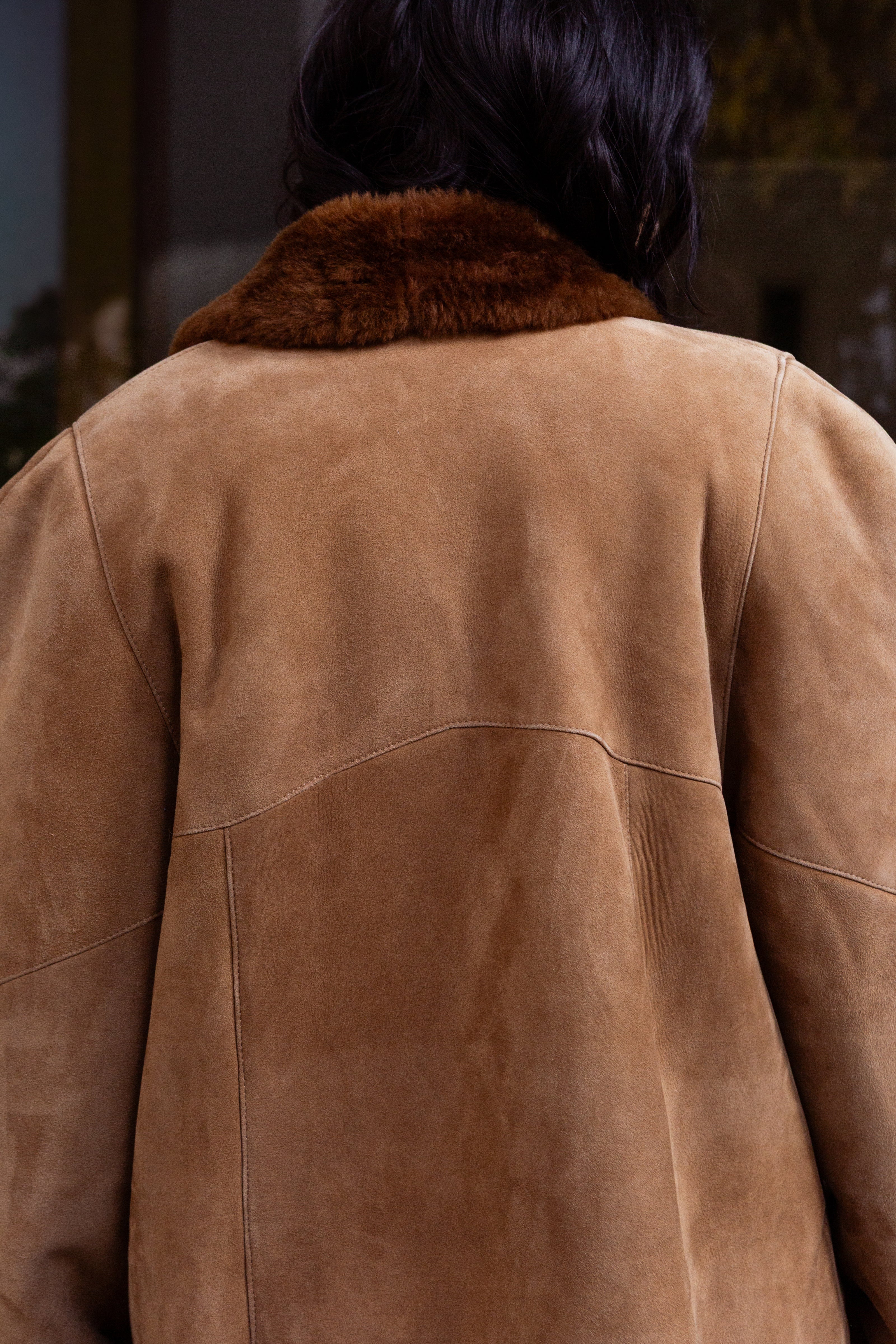 Vintage brown shearling suede jacket (XL)