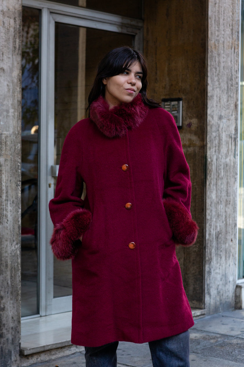 Stunning Vintage Mohair wool coat with faux fur trim (L)