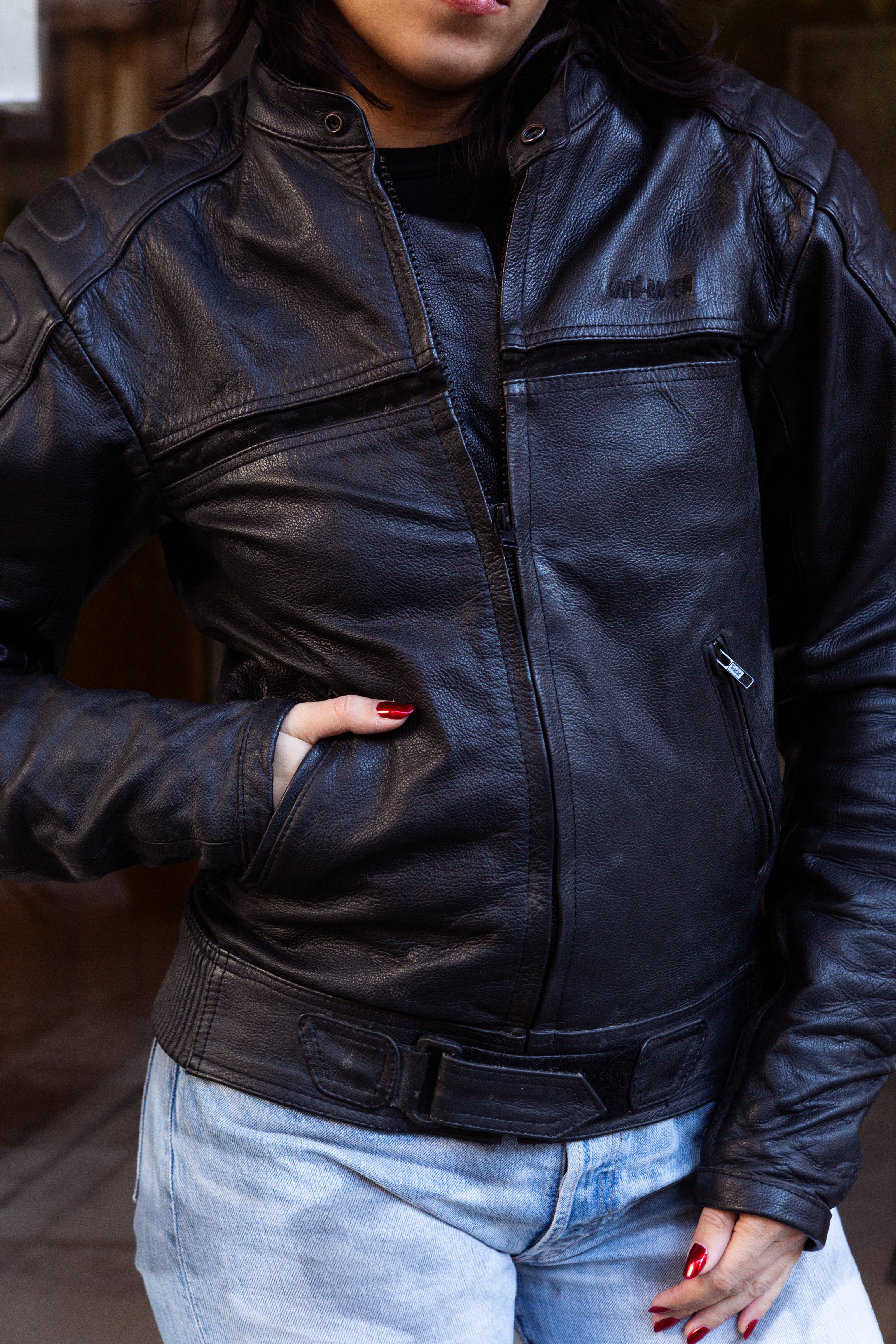 Women’s Black Leather Motorcycle Jacket – Zip Front (M)