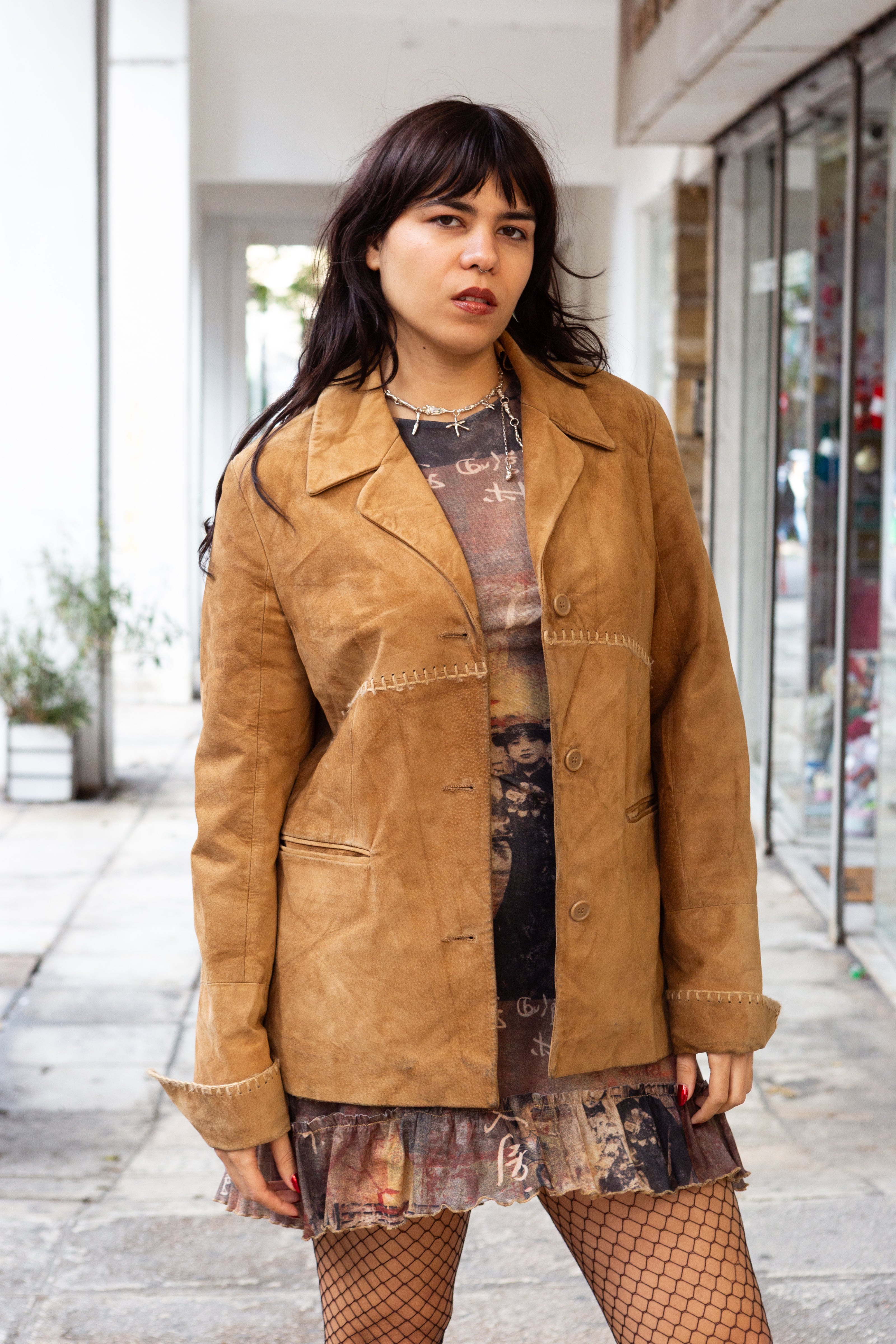 Amazing genuine leather jacket with emboidered details (M)