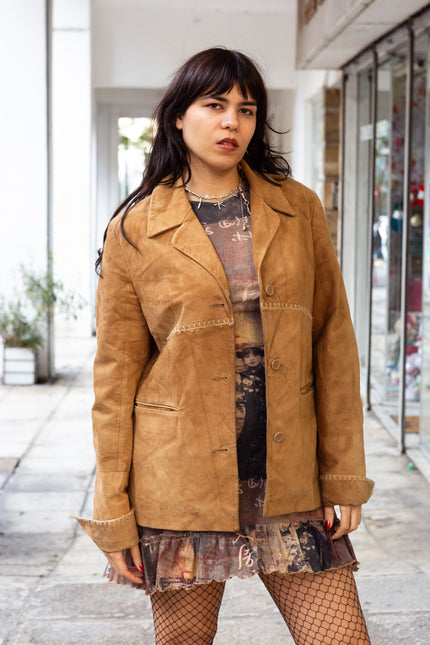 Amazing genuine leather jacket with emboidered details (M)