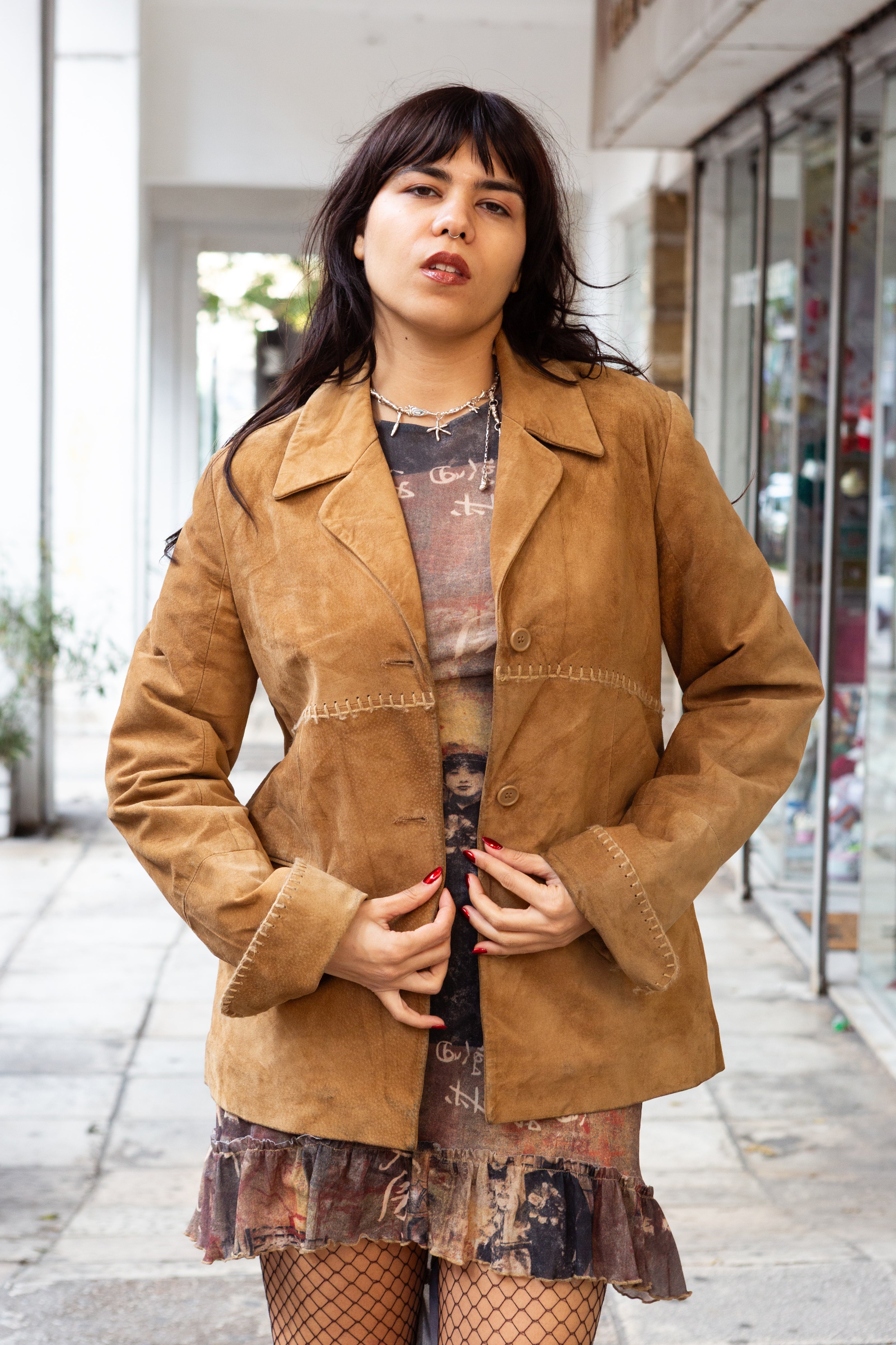 Amazing genuine leather jacket with emboidered details (M)