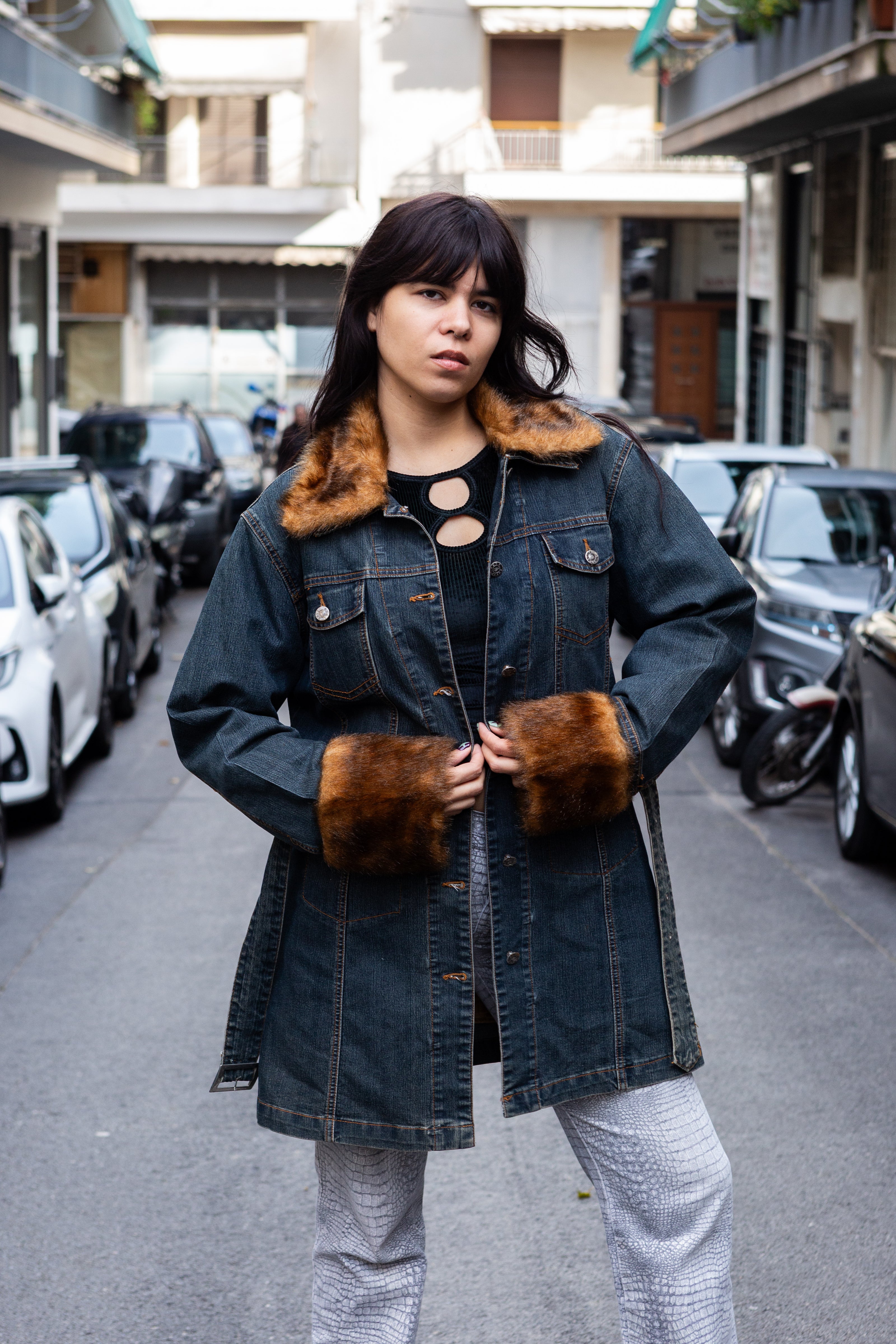 Women’s Dark Wash Denim Coat with Faux Fur Trim (XL)