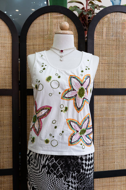 Y2K Hand-Embroidered Flower Tank – Vintage White Sequin Boho Festival Top