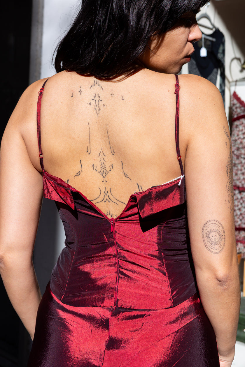 Beautiful red satin maxi dress with beaded bodice detail (XS/S)