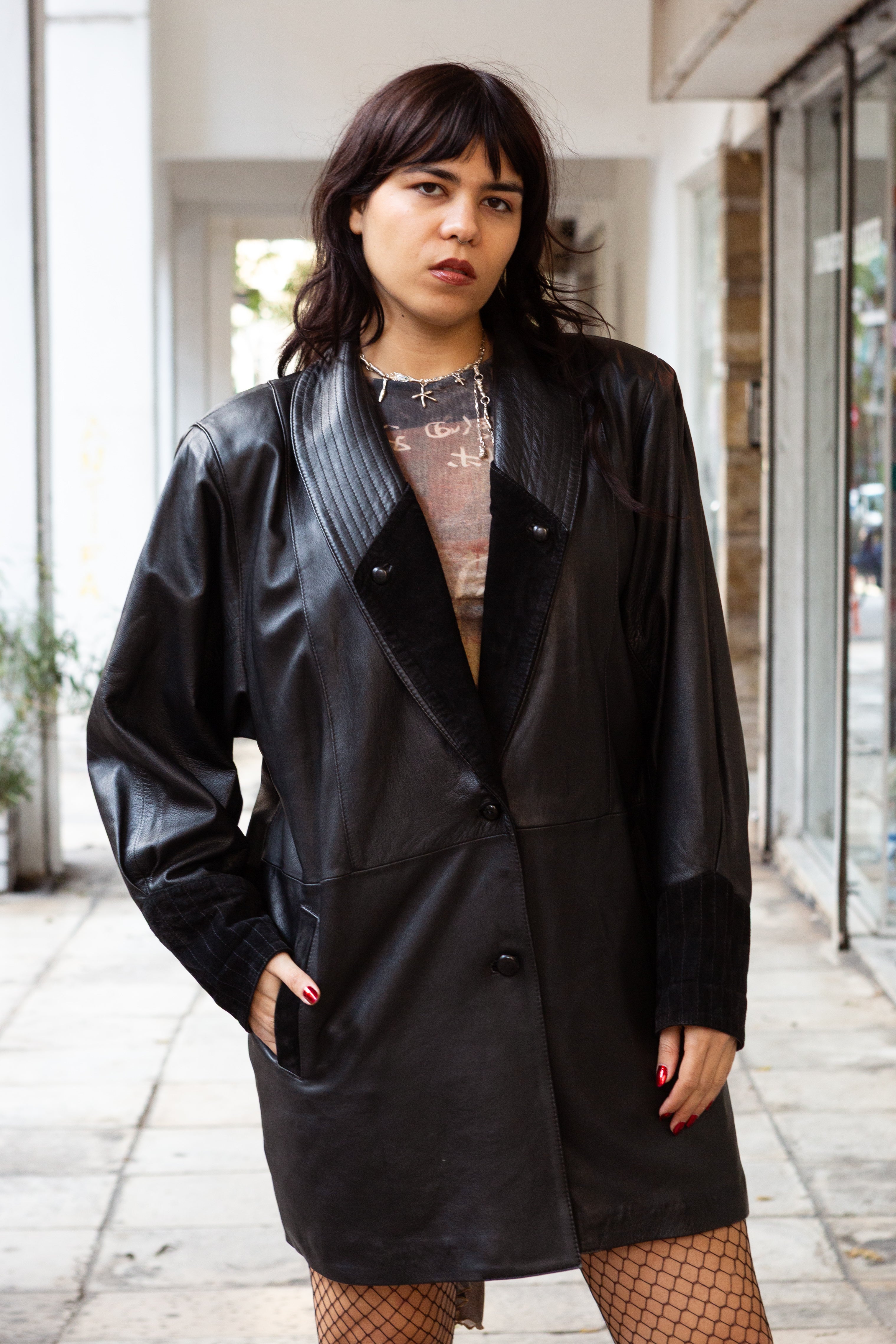 Amazing black leather jacket with velvet details (L)