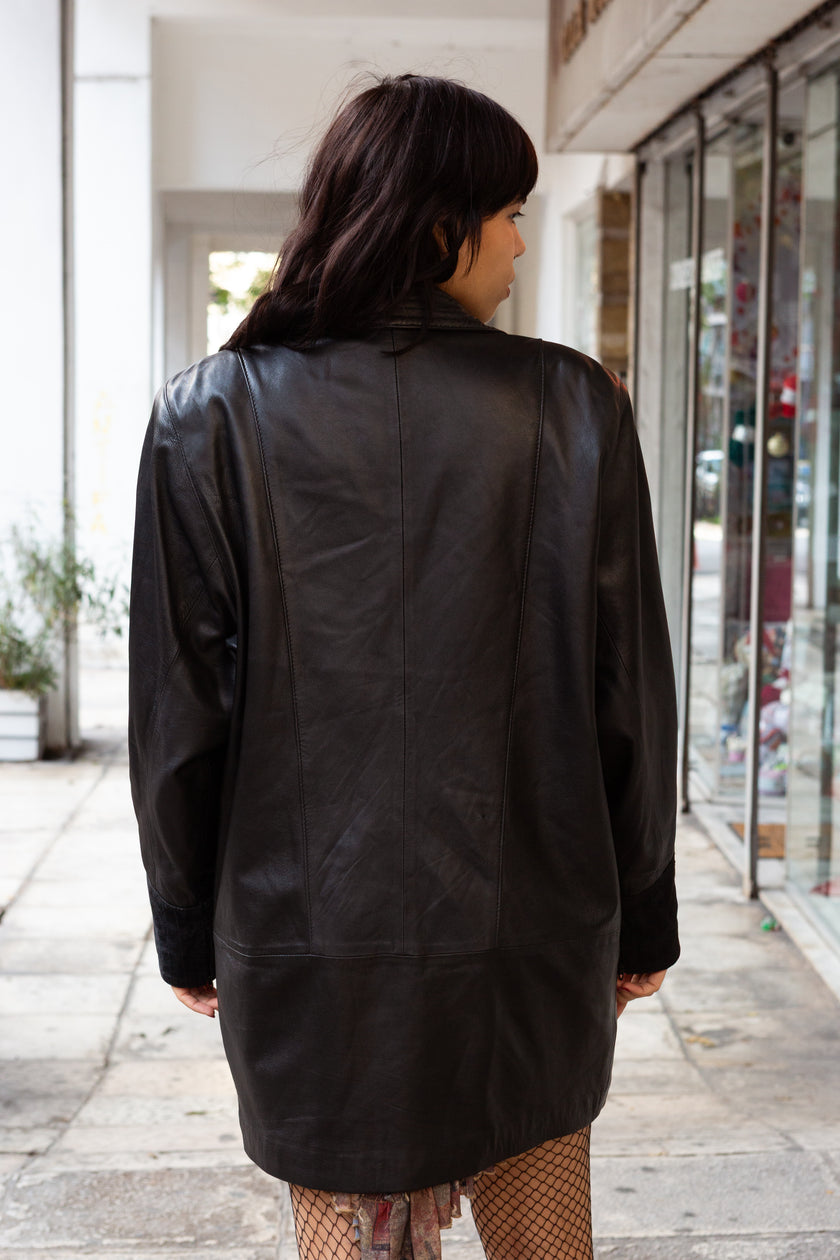 Amazing black leather jacket with velvet details (L)