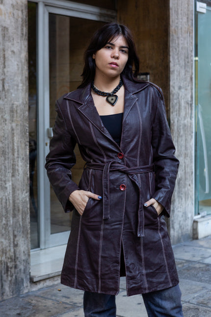 Vintage 90s Brown Leather Trench Coat with Belt – Contrast Stitching & Red Button Detail (M)
