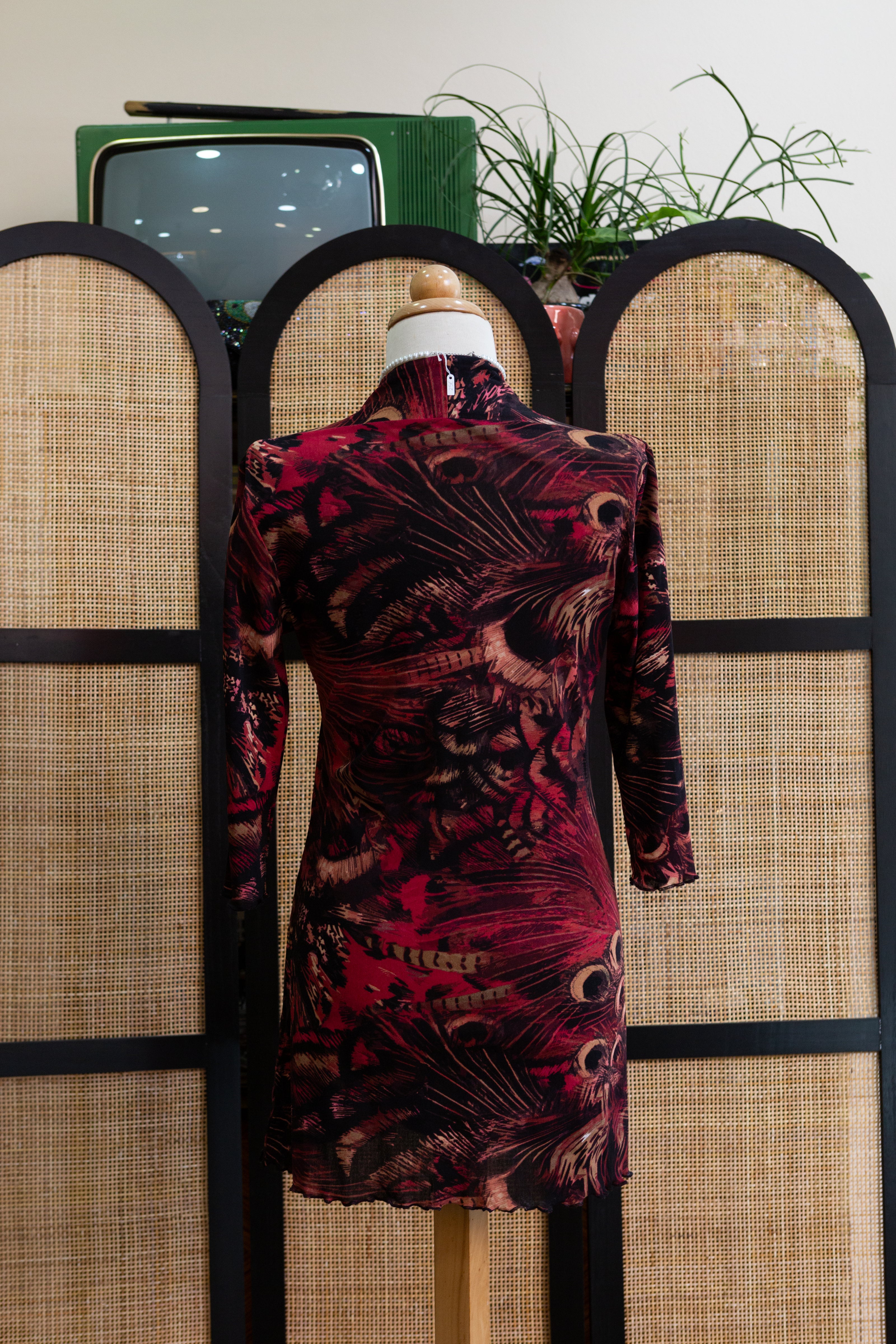 Super hot vintage mesh abstract patterned dress