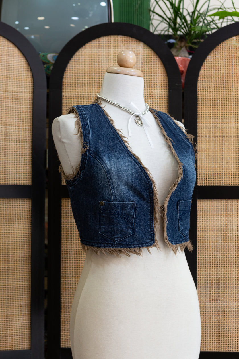 Super cool cropped denim vest with faux fur lining