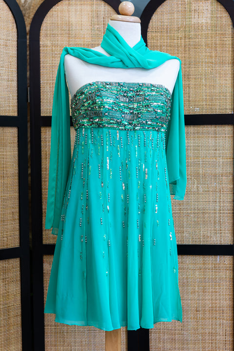 Allure Emerald Green Strapless Party Dress – Sequin Embellished Bodice & Sheer Chiffon Wrap (new with tags)