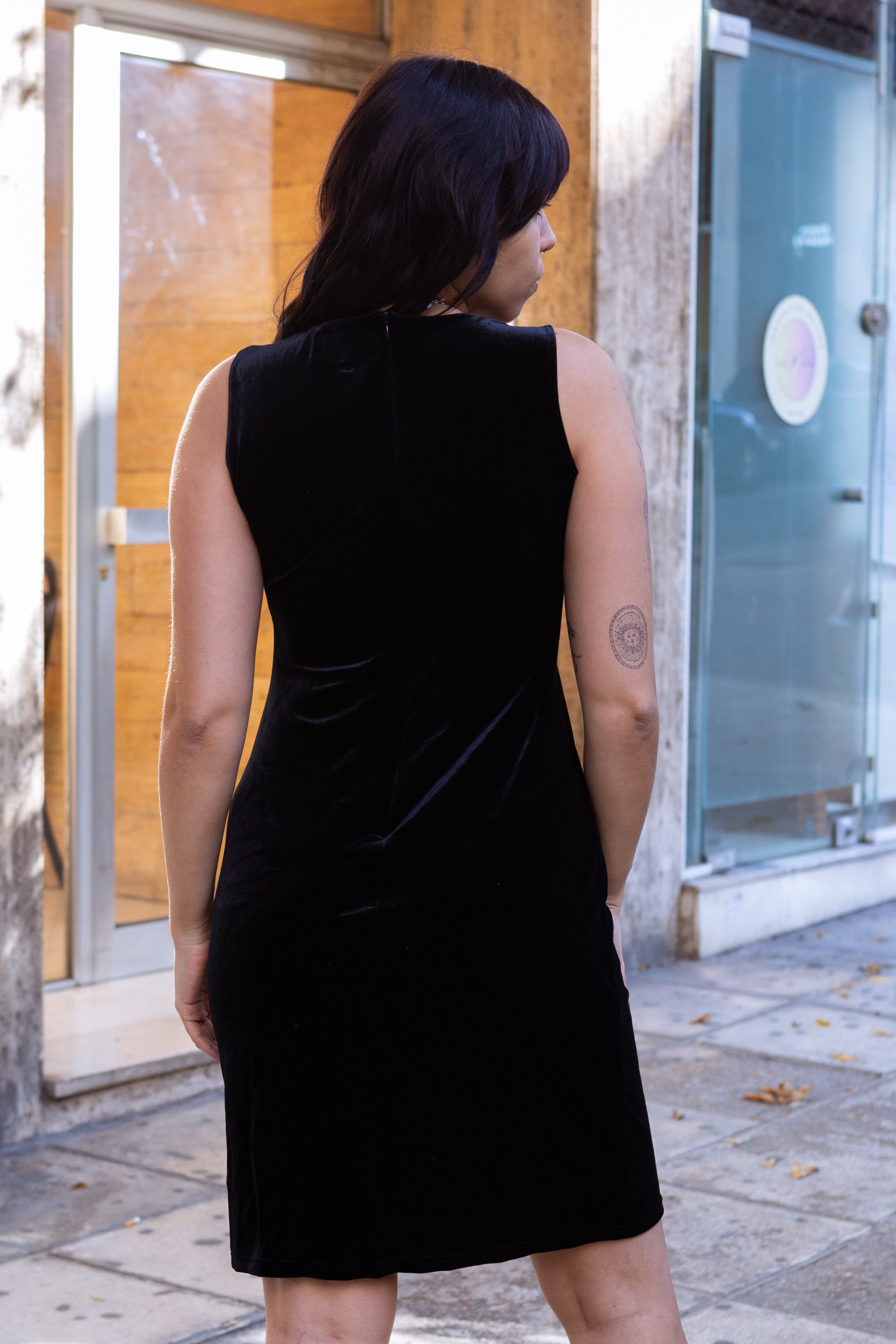 Deadstock bodycon velvet dress with satin details (L)