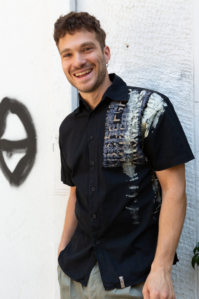 Vintage Men’s abstract print shirt