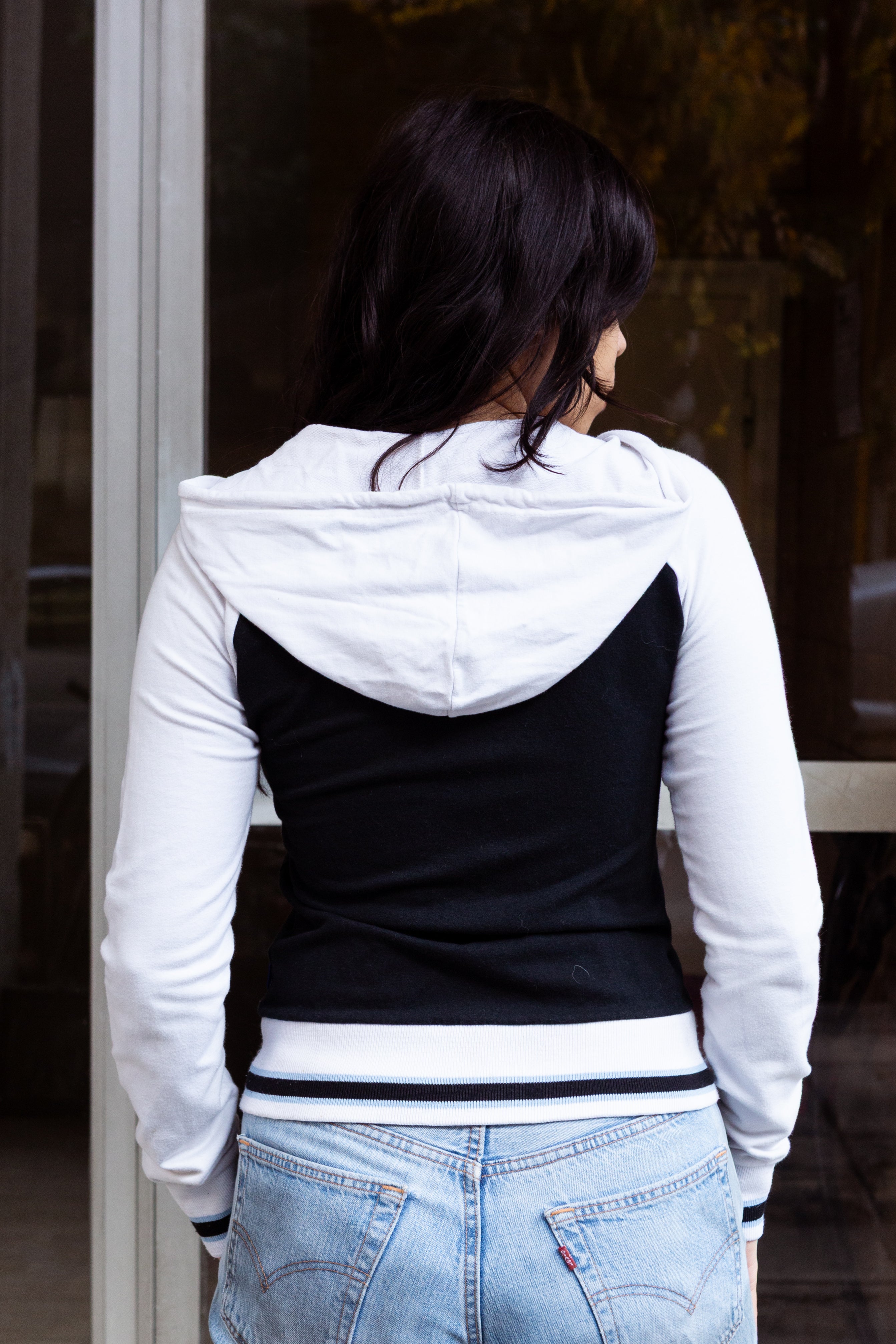 Black & White “American” Varsity-Style Zip-Up Hoodie (S/L)