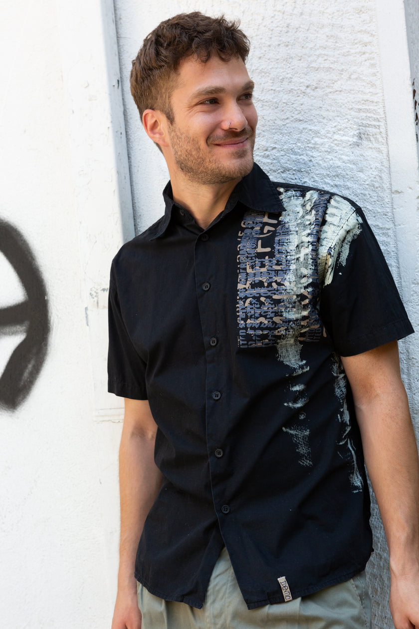 Vintage Men’s abstract print shirt