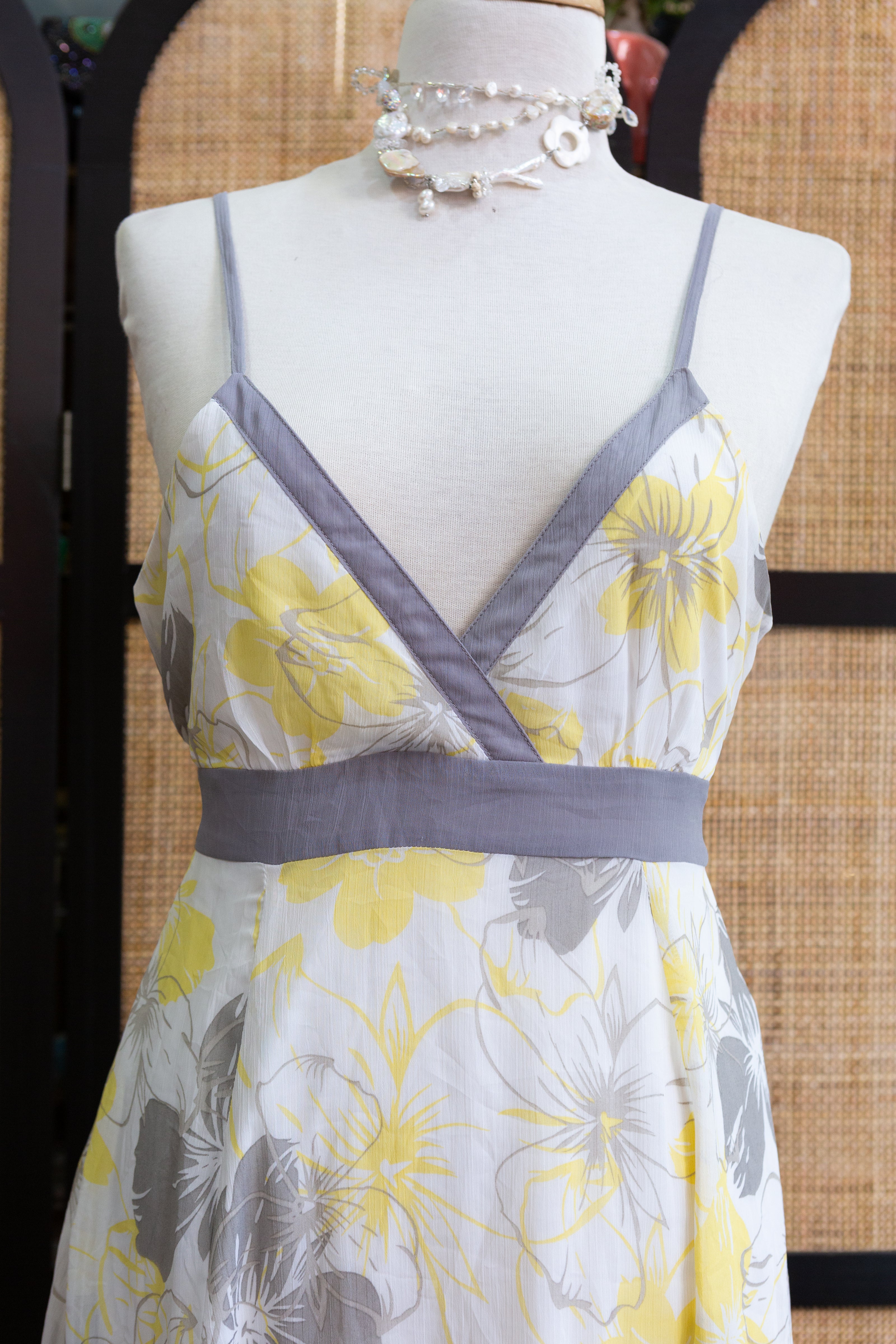 Vintage Colours of the world floral dress (M/L)