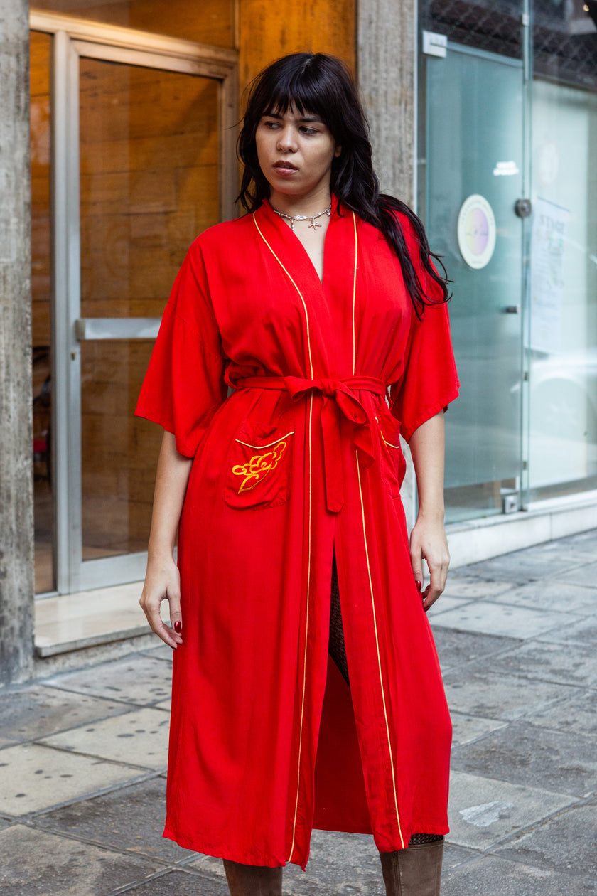 Beautiful viscose asian dragon robe with embroidered detailing