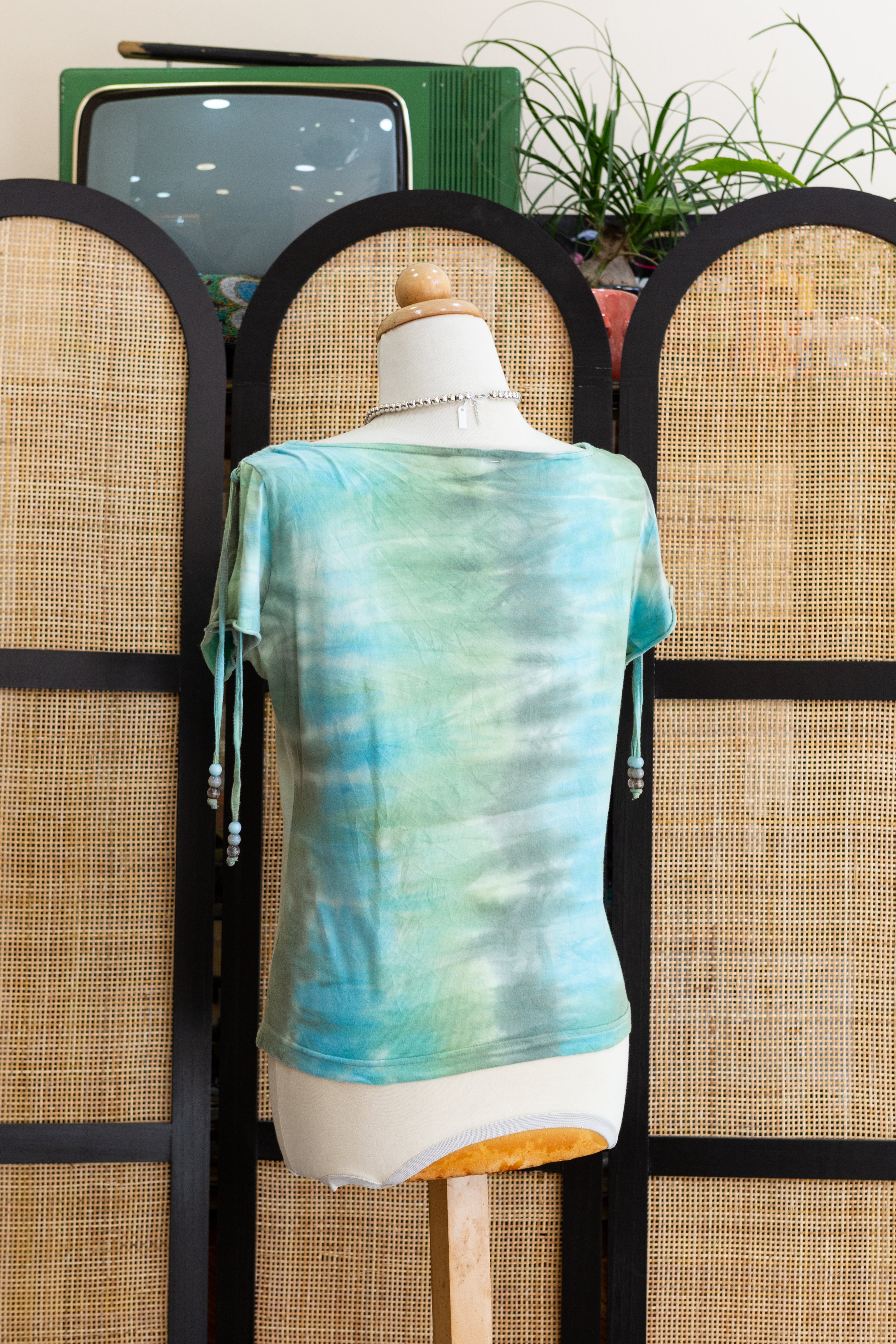 Super cute Y2K graphic top
