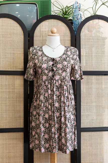 Super cute floral dress
