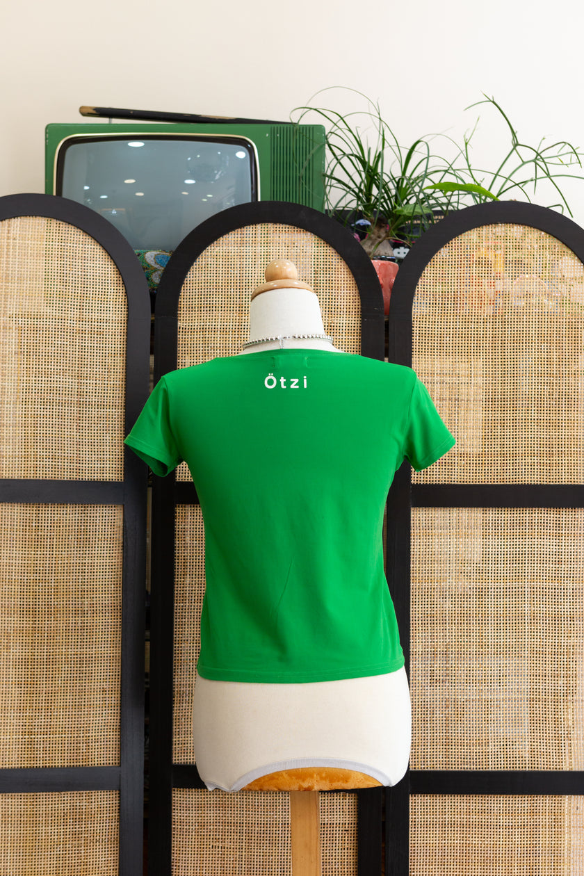 Super cute elastic baby tee