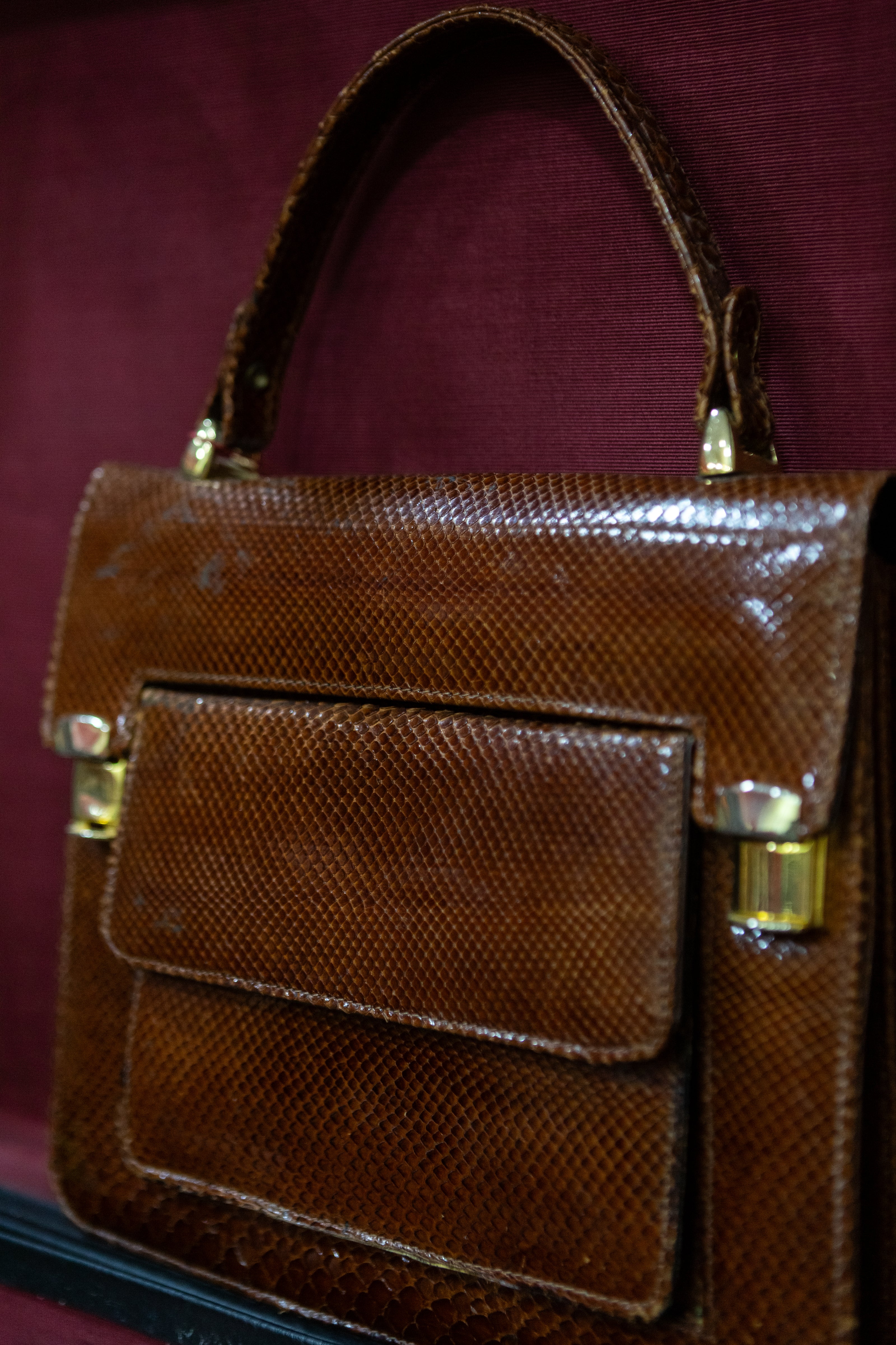 Vintage Structured Brown Faux Snakeskin Handbag – Classic 1960s Style with Gold-Tone Hardware