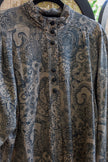 Vintage patterned shirt with puff sleeves