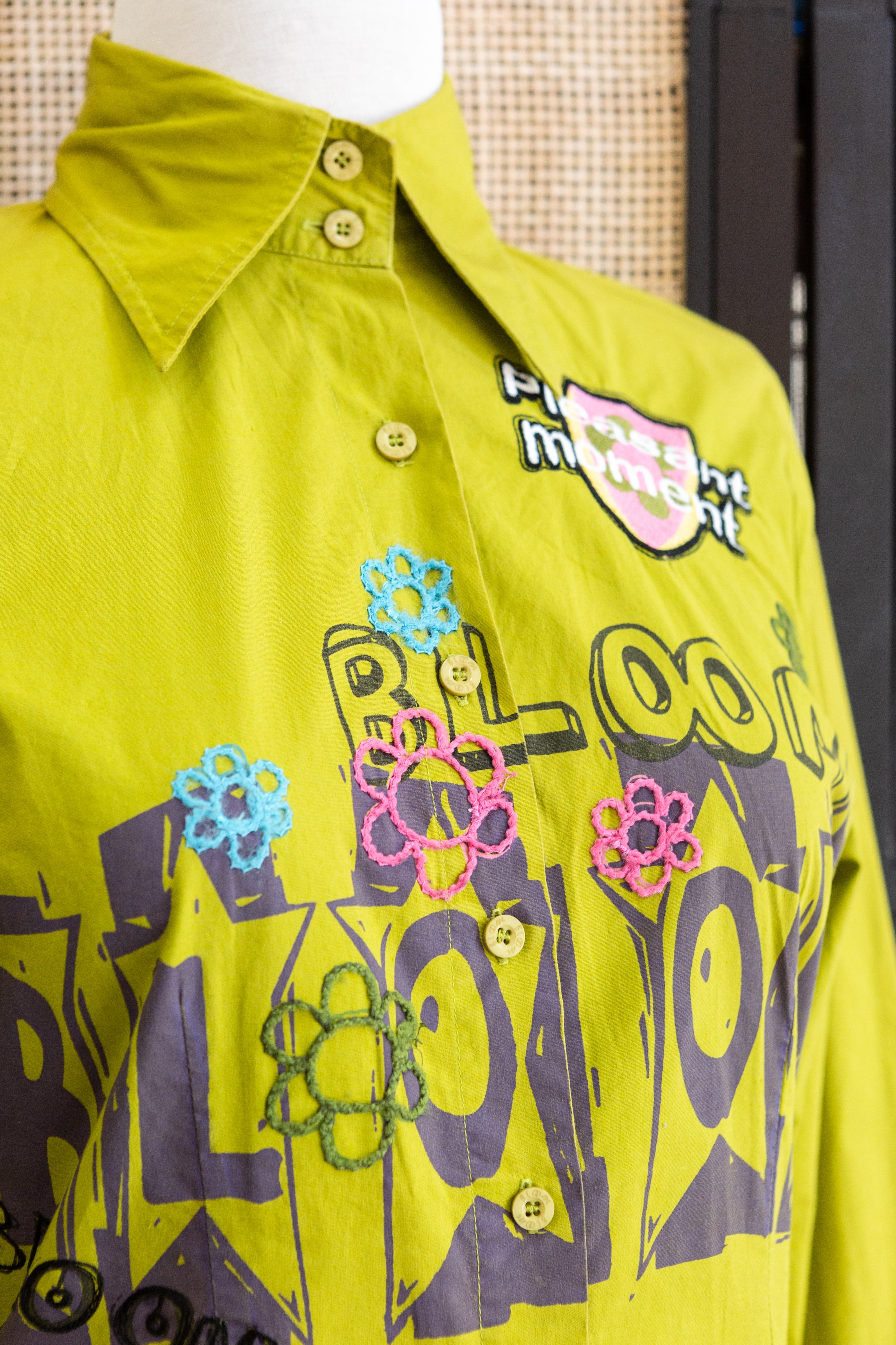 Bloom Y2K graphic shirt