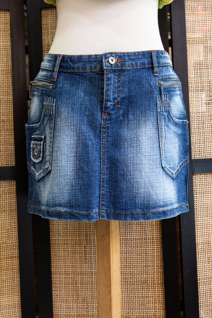 Super cute Y2K denim mini skirt