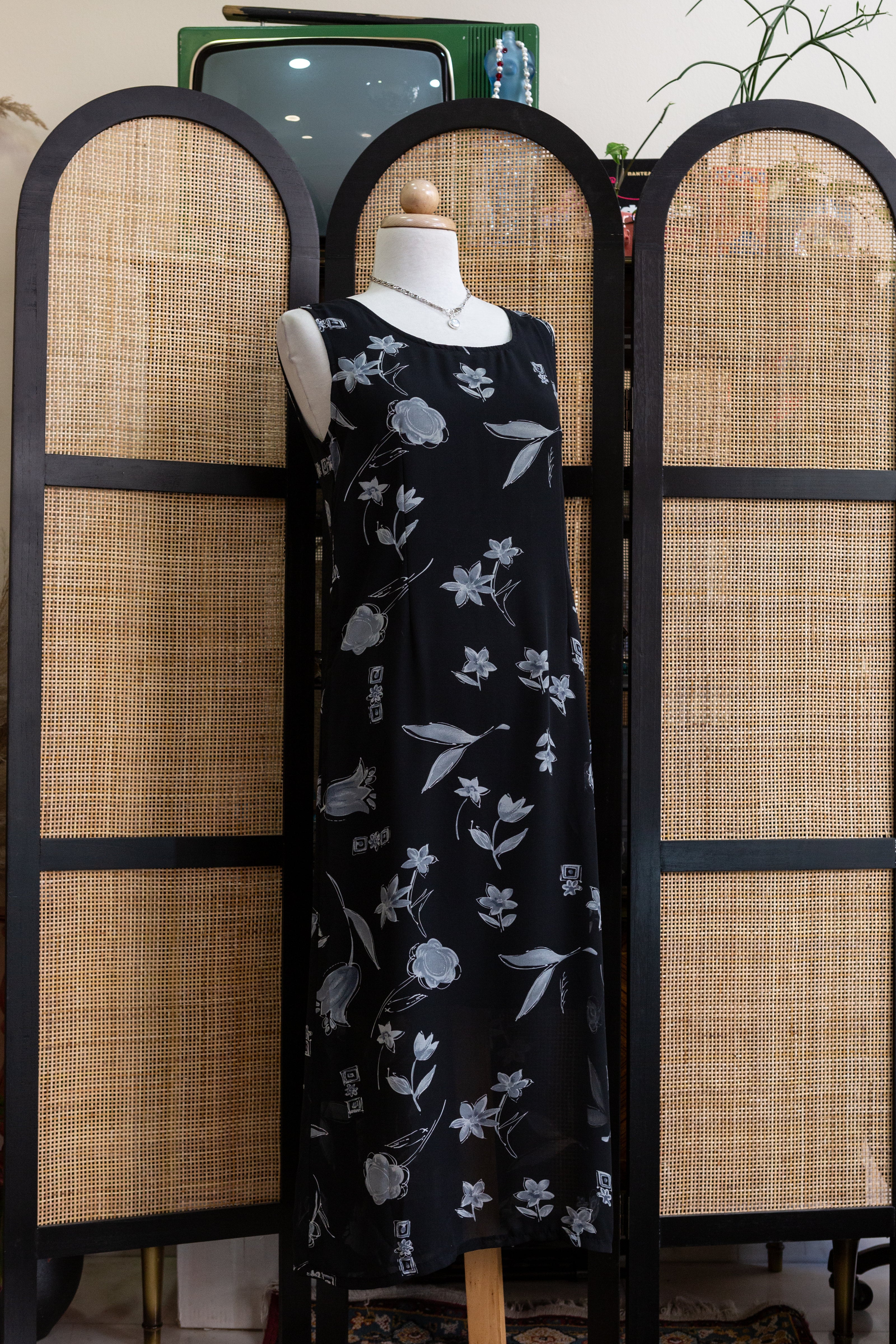 Vintage floral mesh overlay dress