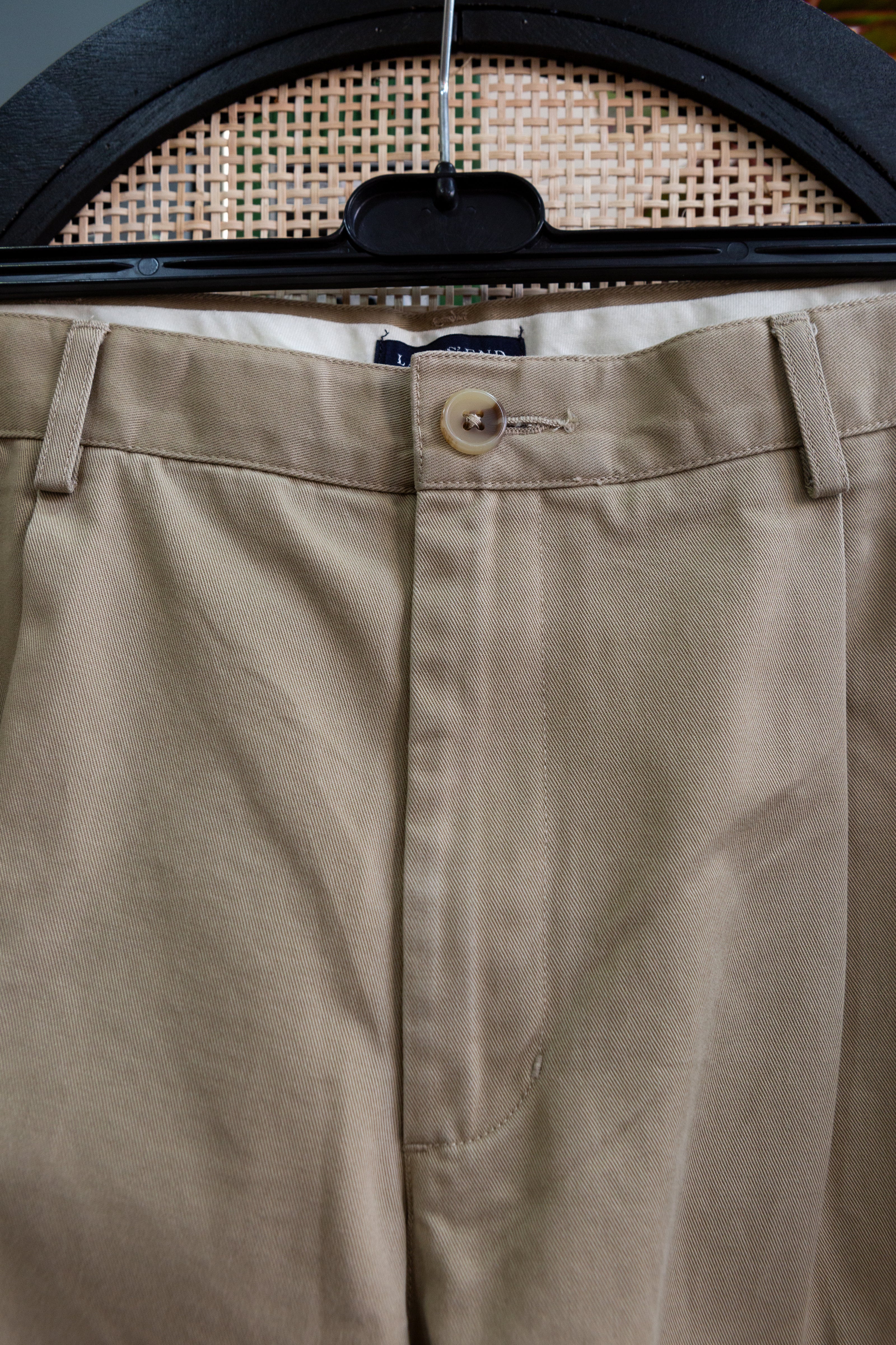 Lands'end pleated chino shorts (100% cotton)