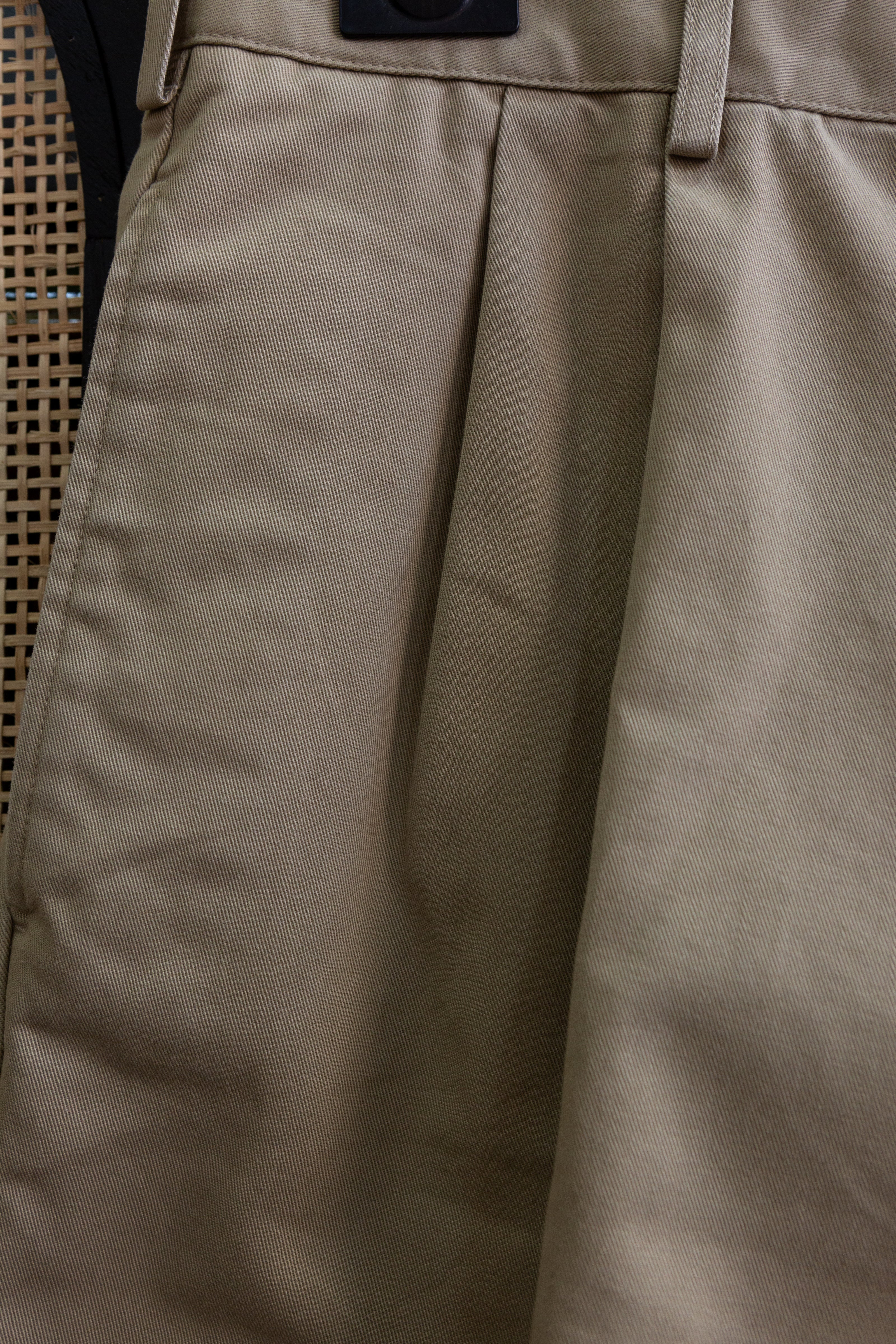 Lands'end pleated chino shorts (100% cotton)