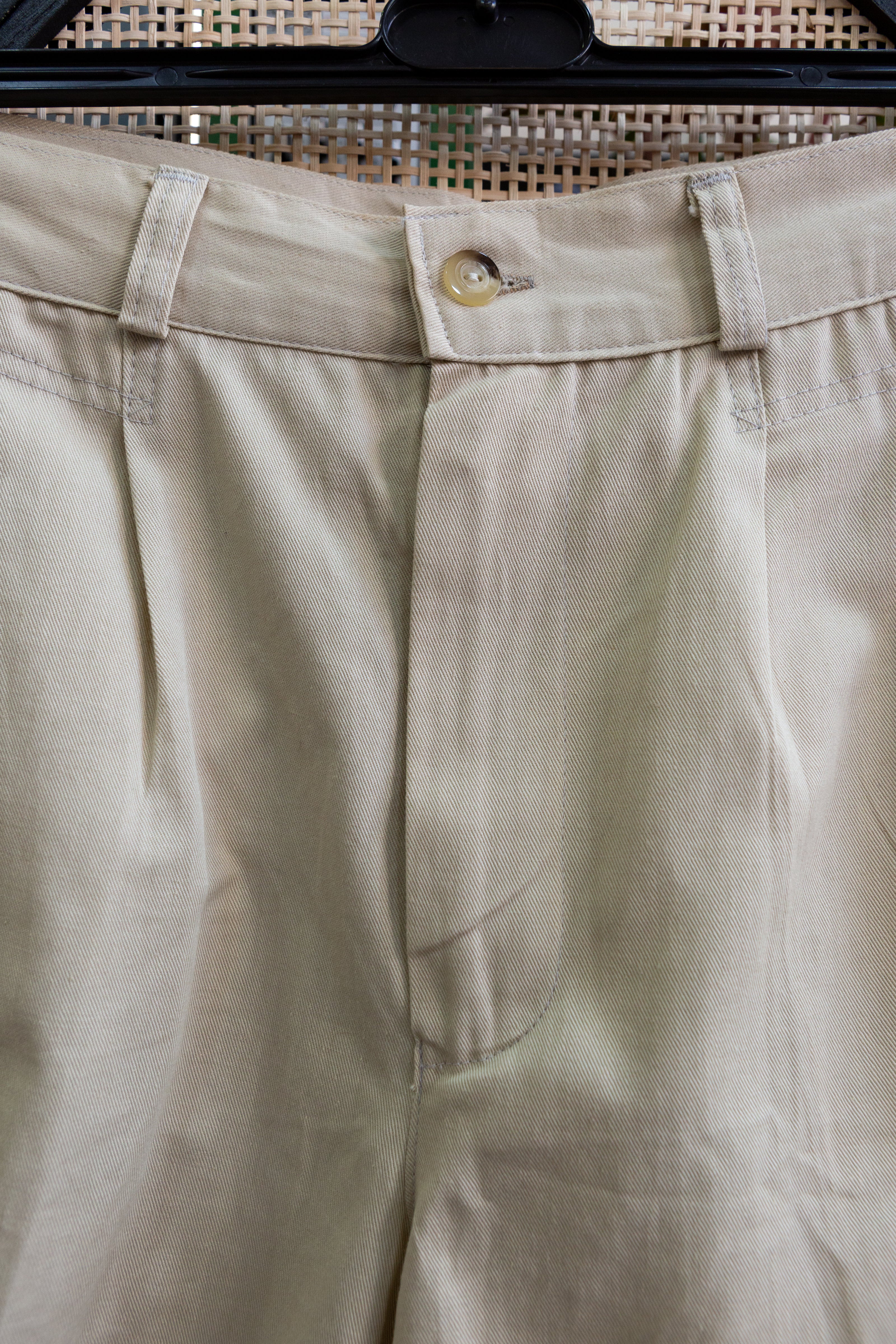 Vintage pleated chino shorts
