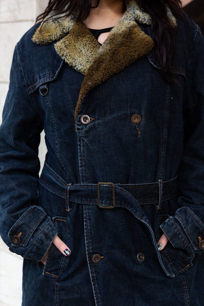 Energie denim jacket with faux fur collar (XL)