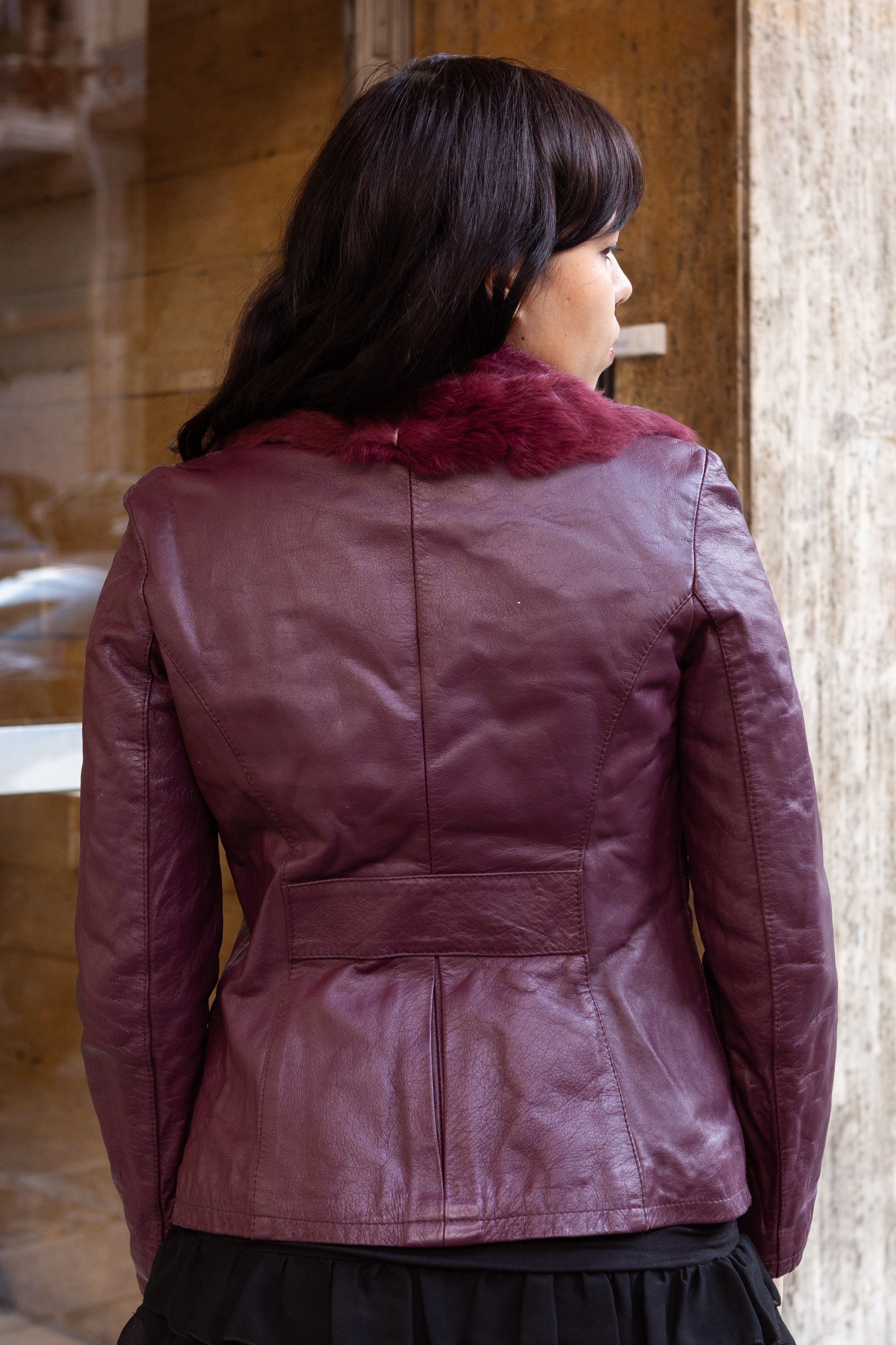 Super cute burgundy leather jacket with fur collar (XS/S)