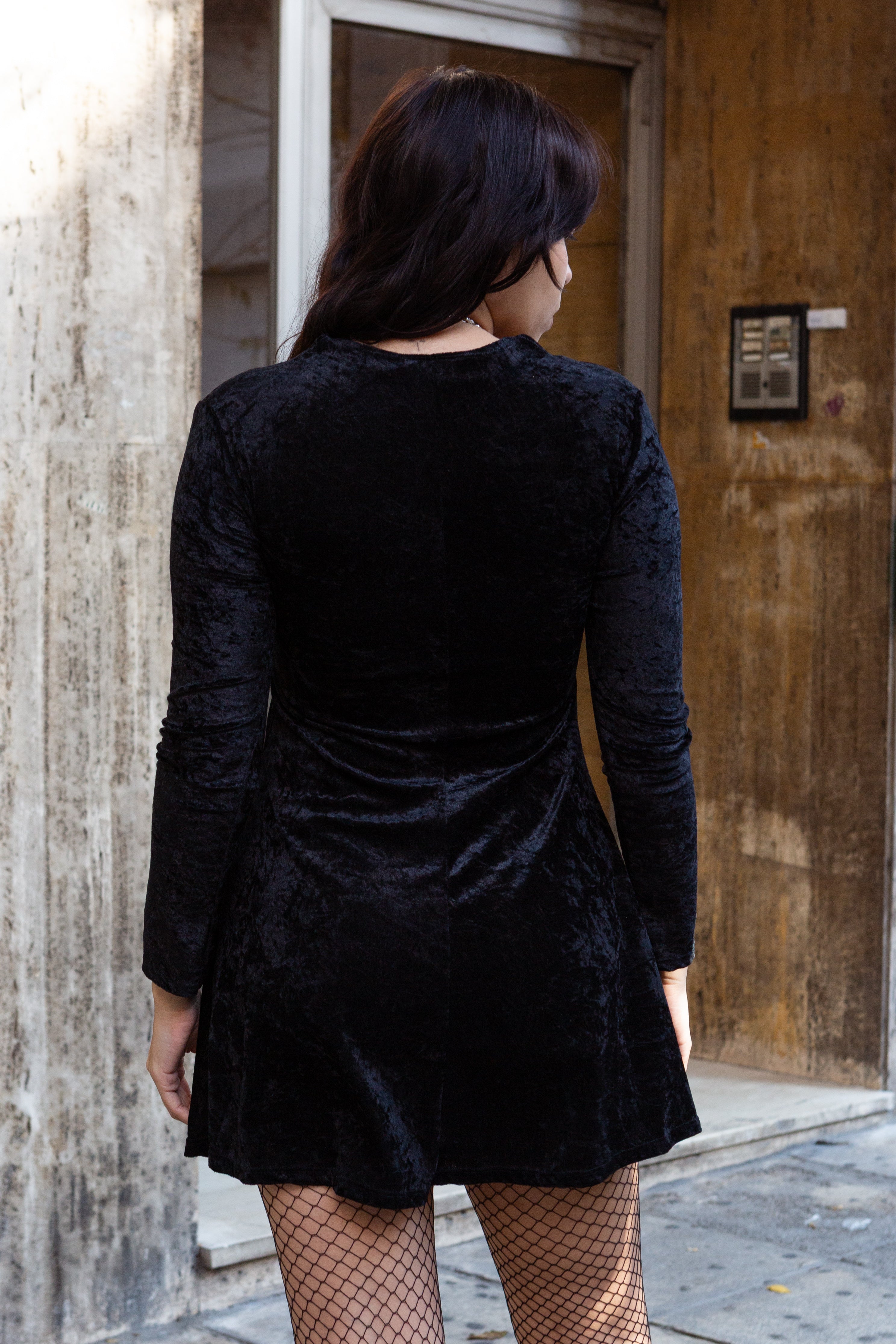 Super cute black velvet mini dress (S)