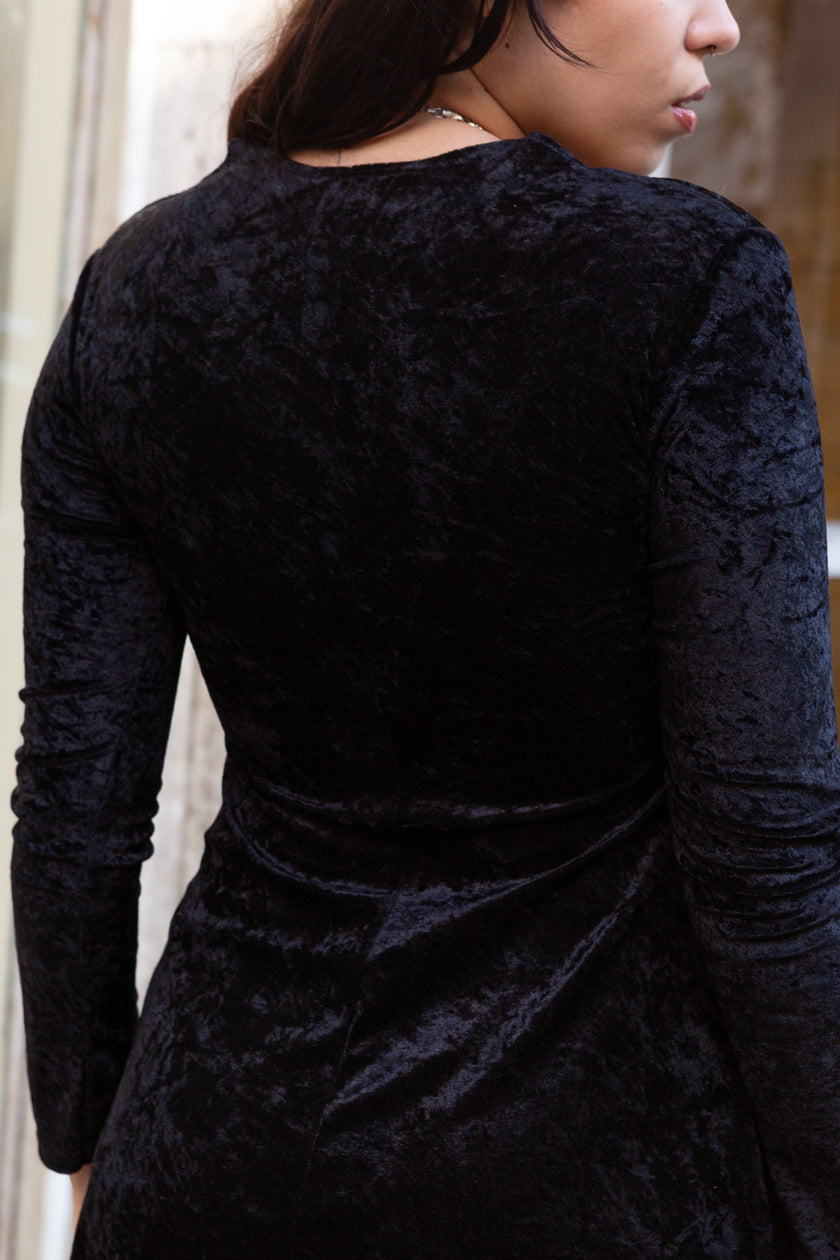 Super cute black velvet mini dress (S)
