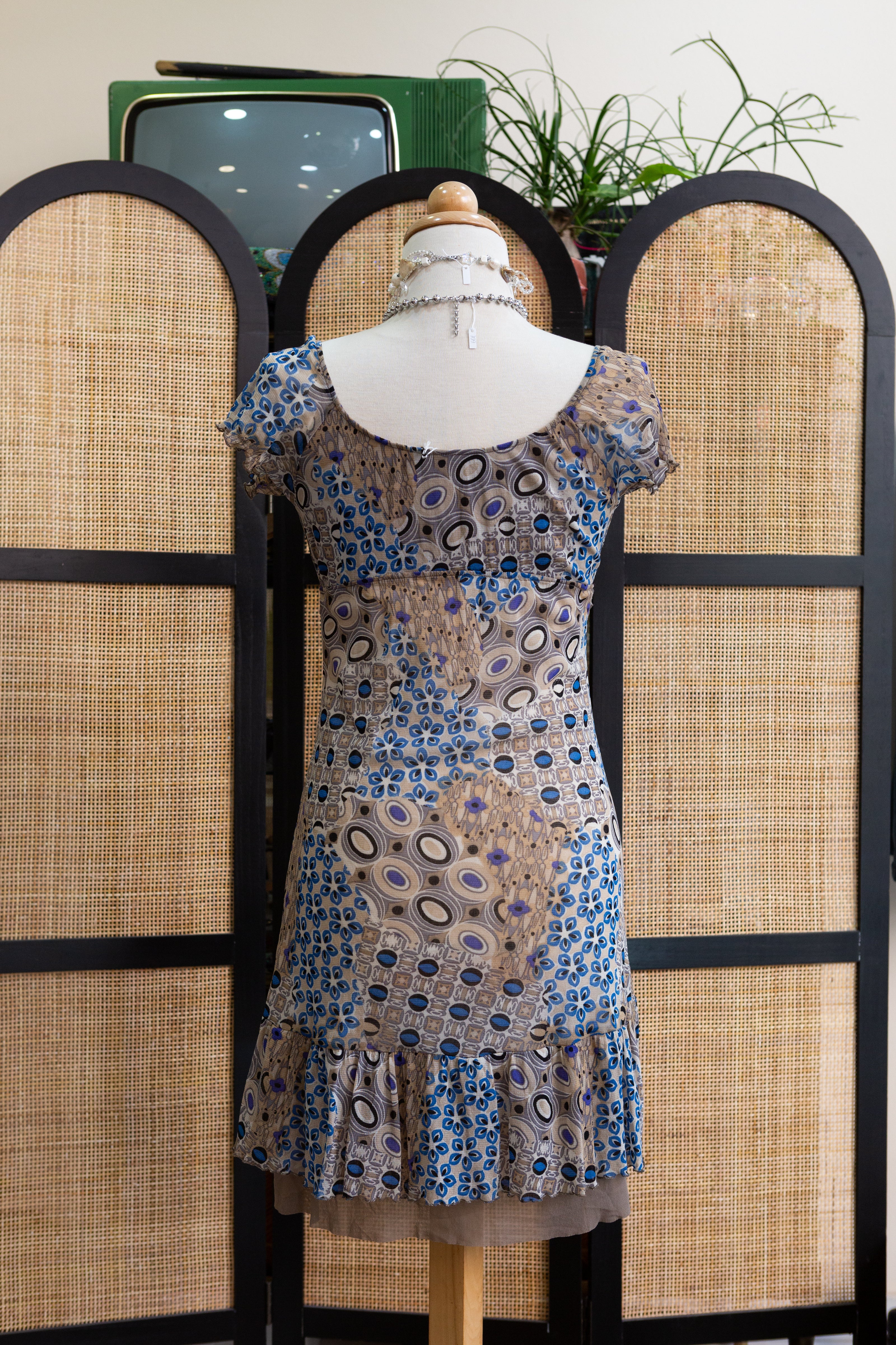 Super cute mesh patterned dress