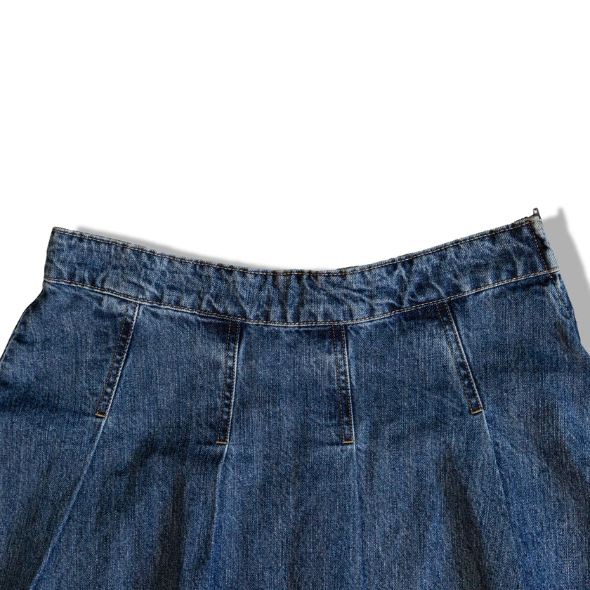 Cute vintage denim skirt with pleats (M)
