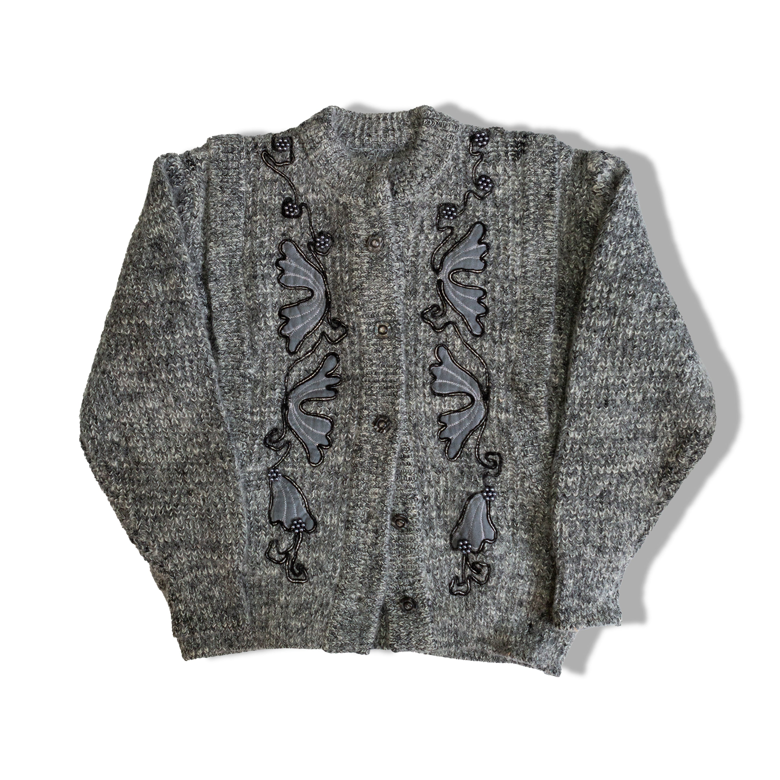 Knitted cardigan with embroidery and beads
